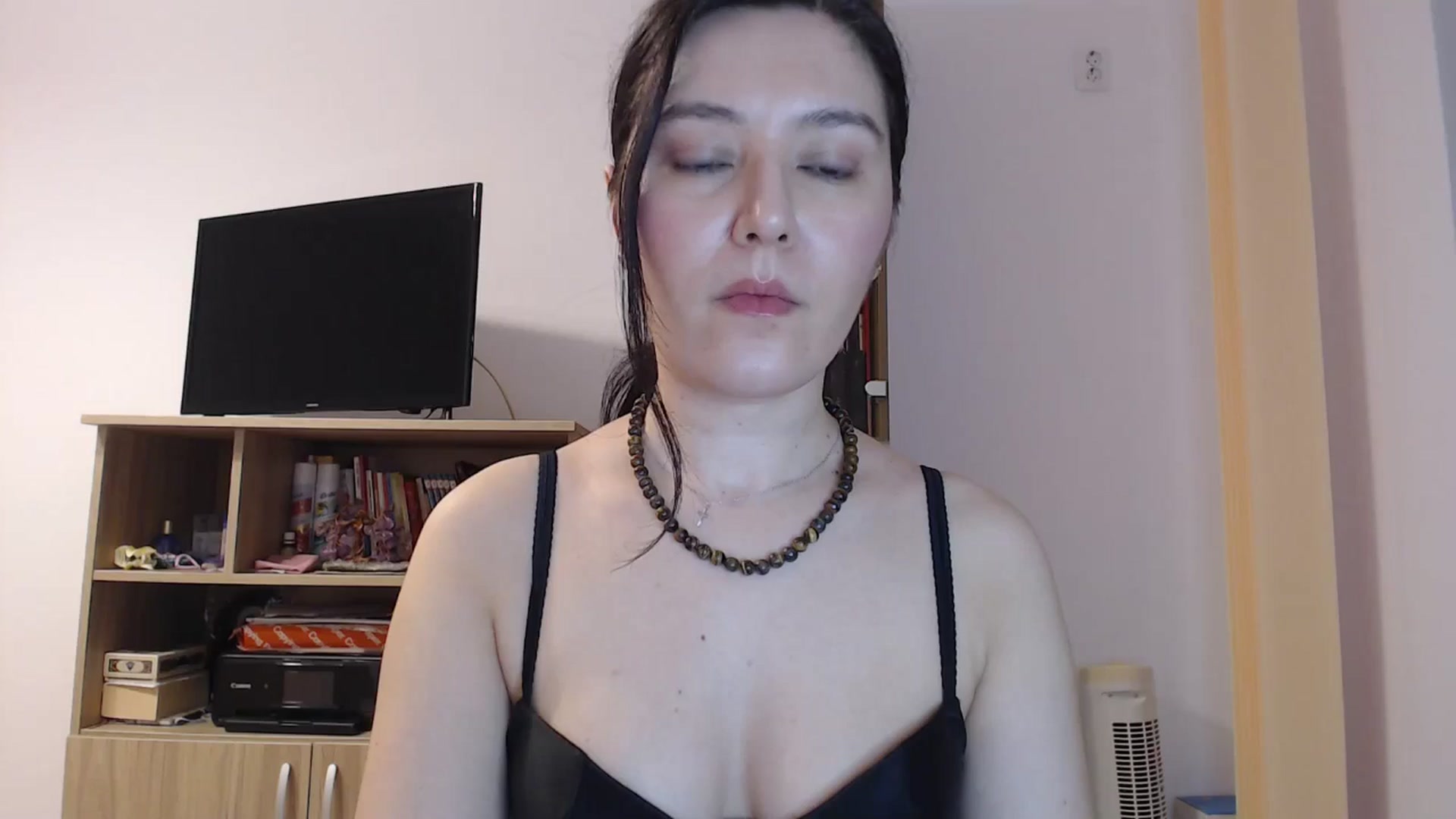 Gallery image thumbnail from SailorJupitr's myfreecams stream on, 04/05/2026, 20:16 image 1 of 20