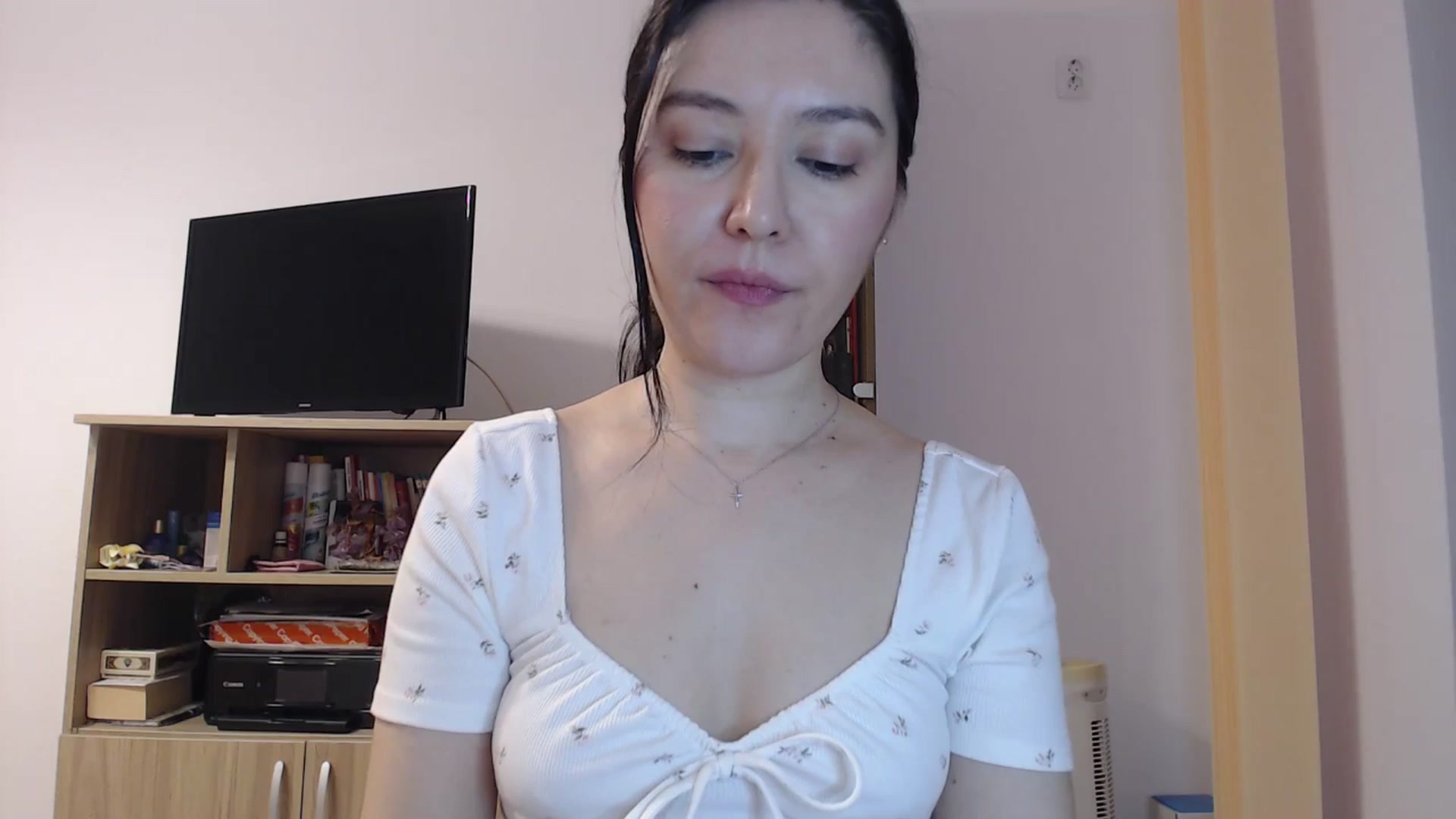 Gallery image thumbnail from SailorJupitr's myfreecams stream on, 04/08/2026, 20:15 image 1 of 20