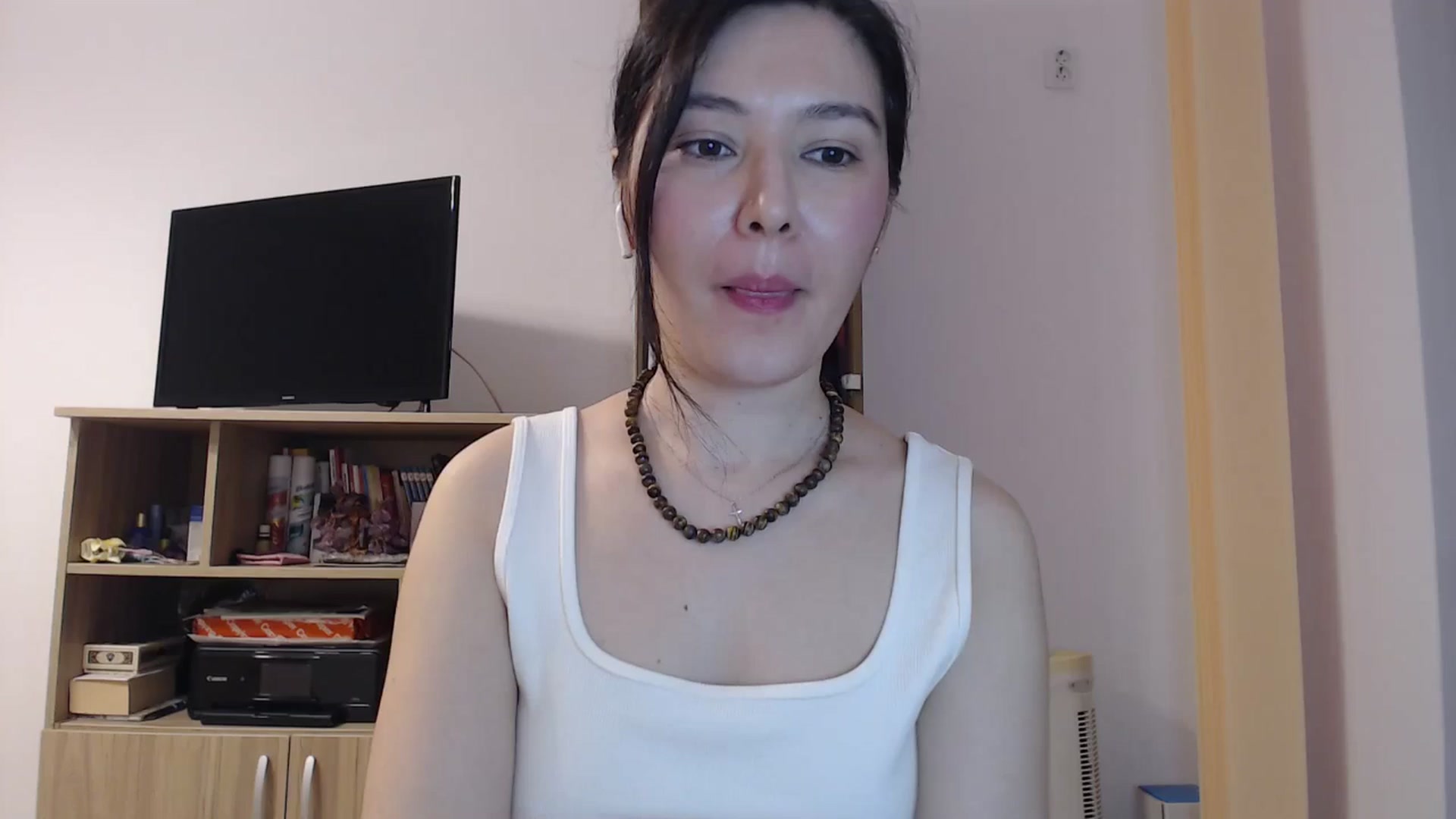Gallery image thumbnail from SailorJupitr's myfreecams stream on, 04/09/2026, 21:09 image 3 of 20