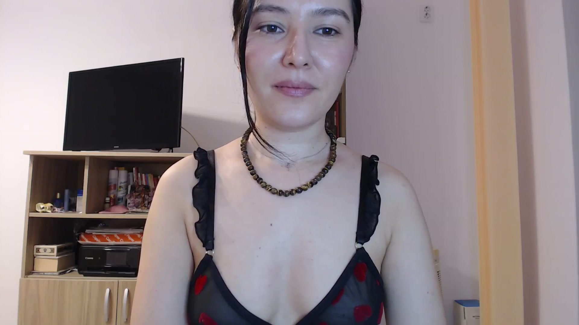 Gallery image thumbnail from SailorJupitr's myfreecams stream on, 04/14/2026, 20:52 image 11 of 20