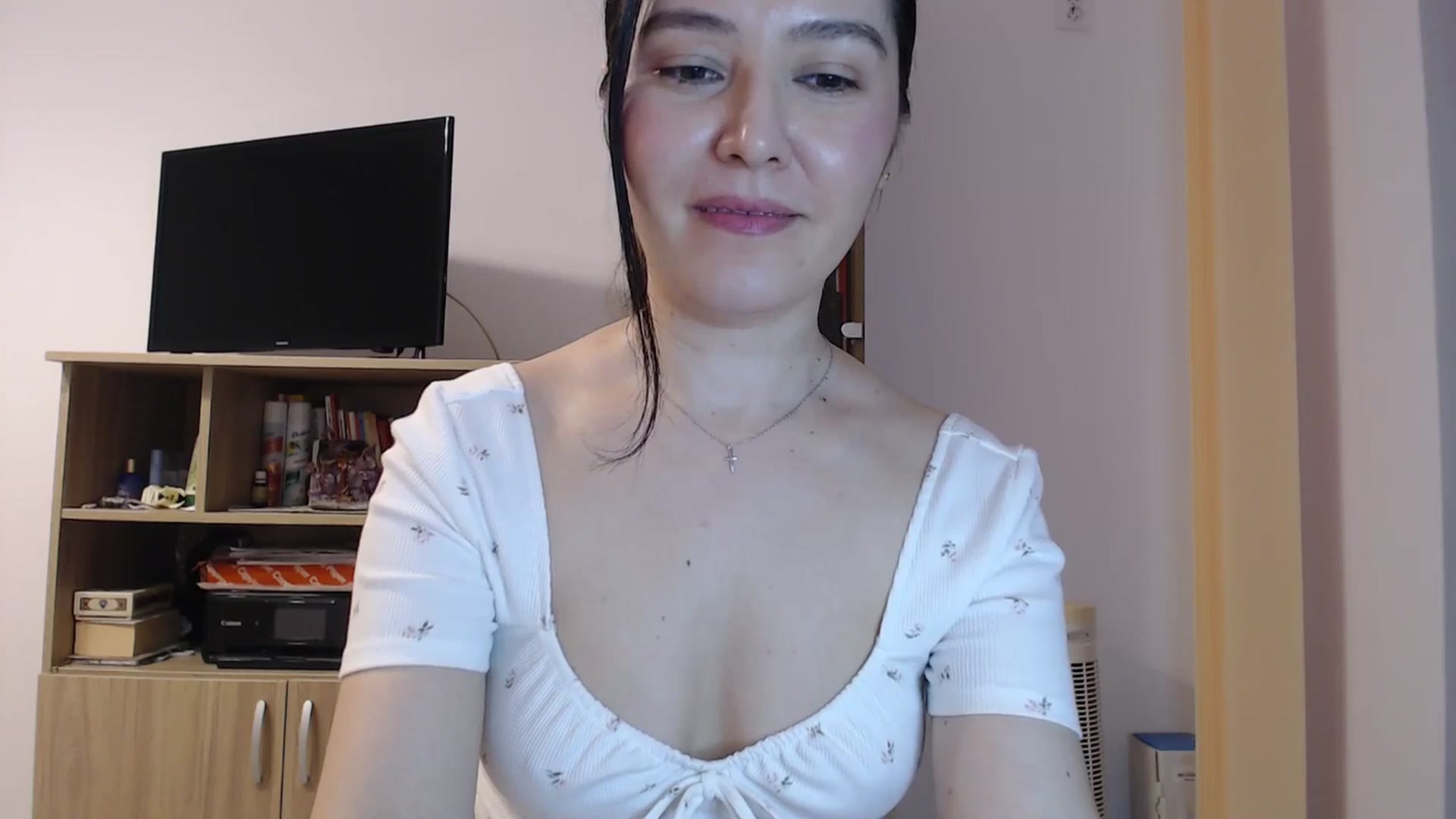 Gallery image thumbnail from SailorJupitr's myfreecams stream on, 04/23/2026, 21:10 image 7 of 20