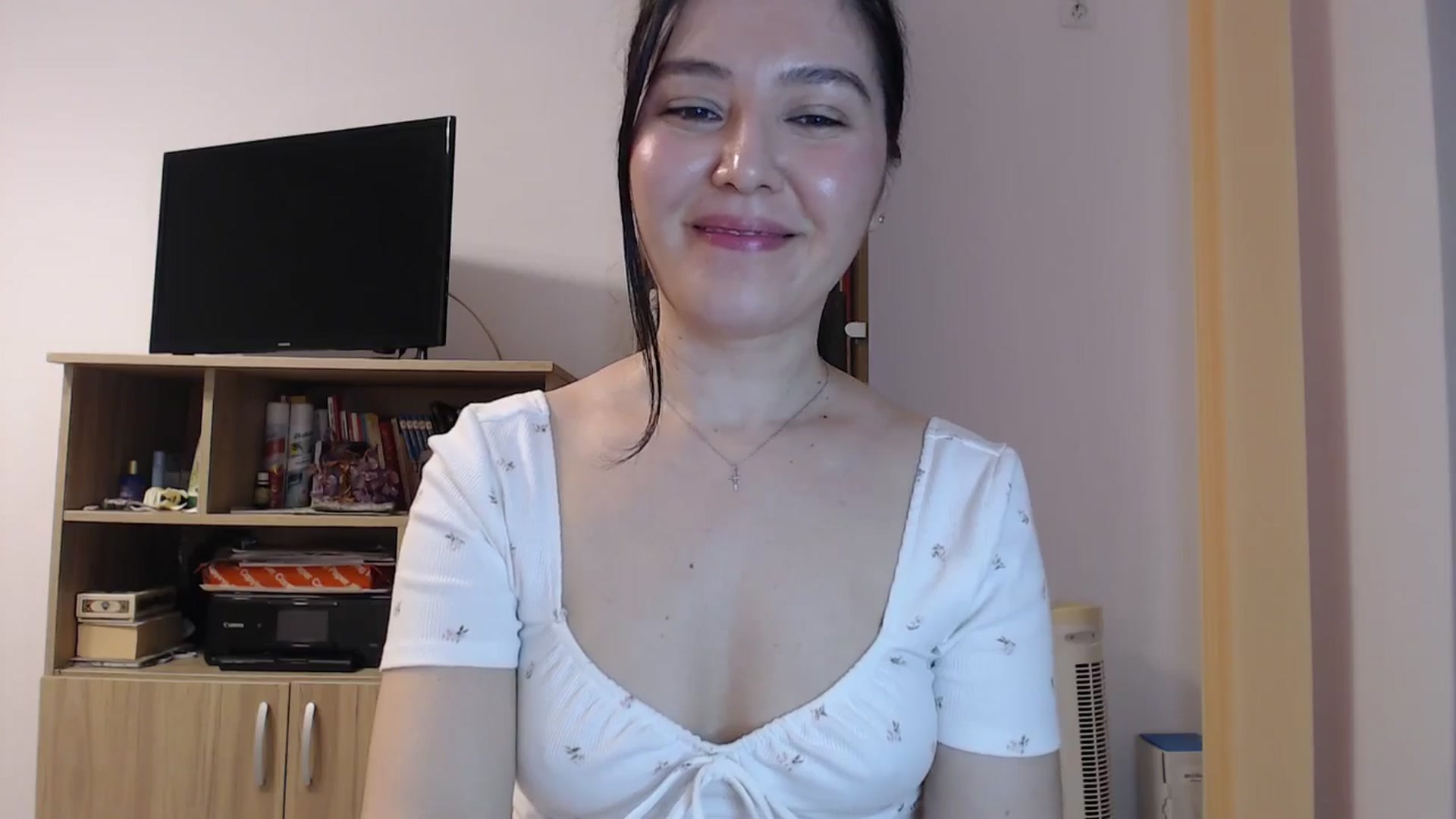 Gallery image thumbnail from SailorJupitr's myfreecams stream on, 04/23/2026, 21:10 image 18 of 20