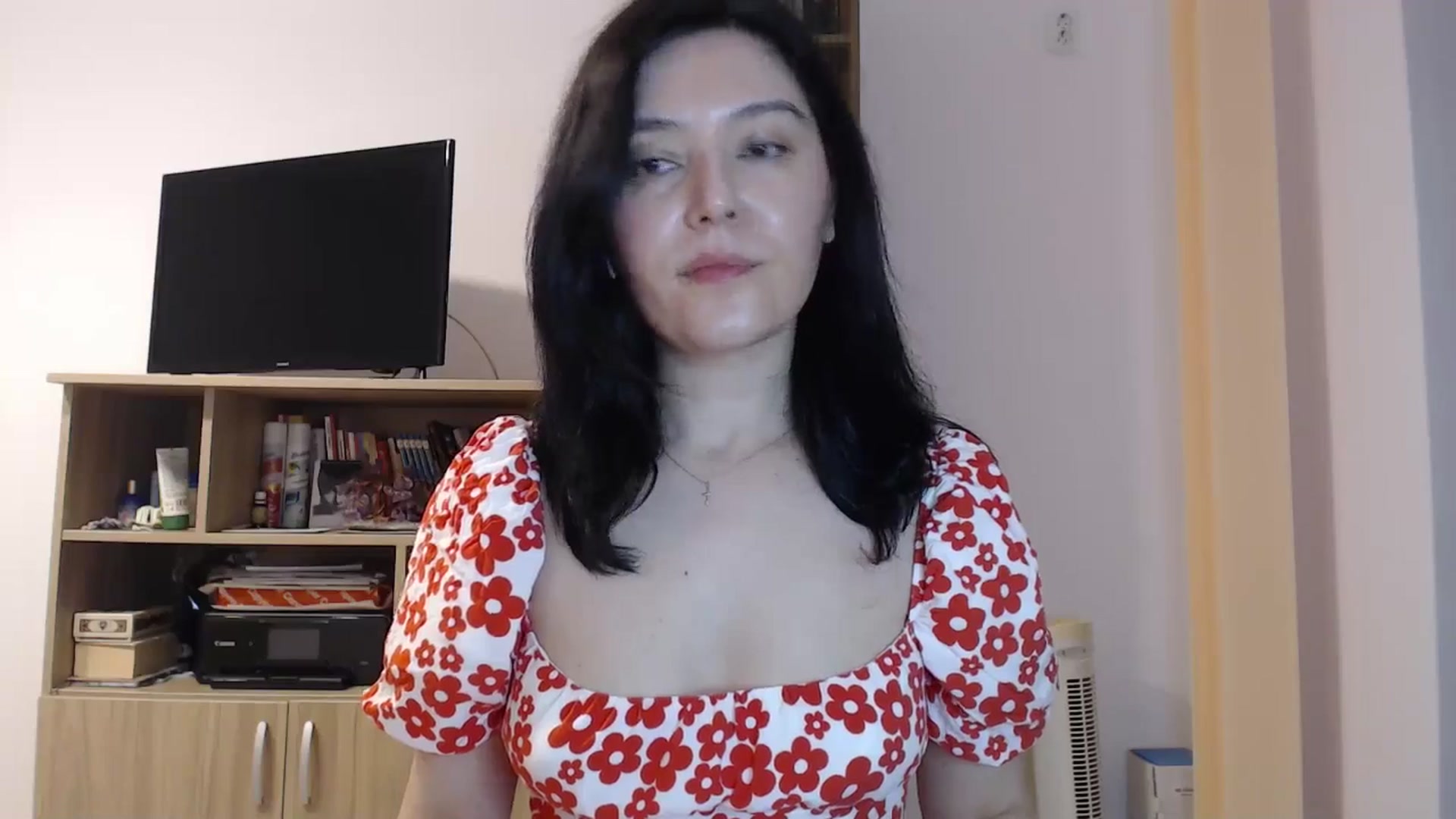 Gallery image thumbnail from SailorJupitr's myfreecams stream on, 05/05/2026, 20:08 image 10 of 20