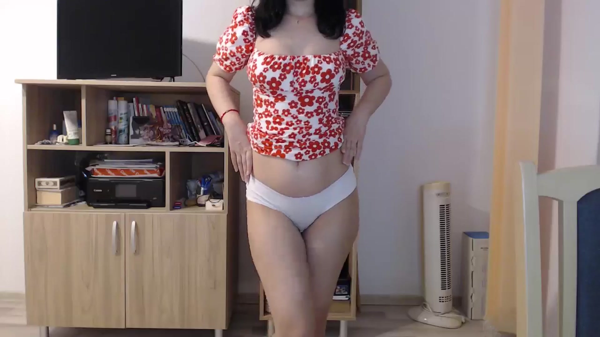 Gallery image thumbnail from SailorJupitr's myfreecams stream on, 05/05/2026, 21:05 image 11 of 20