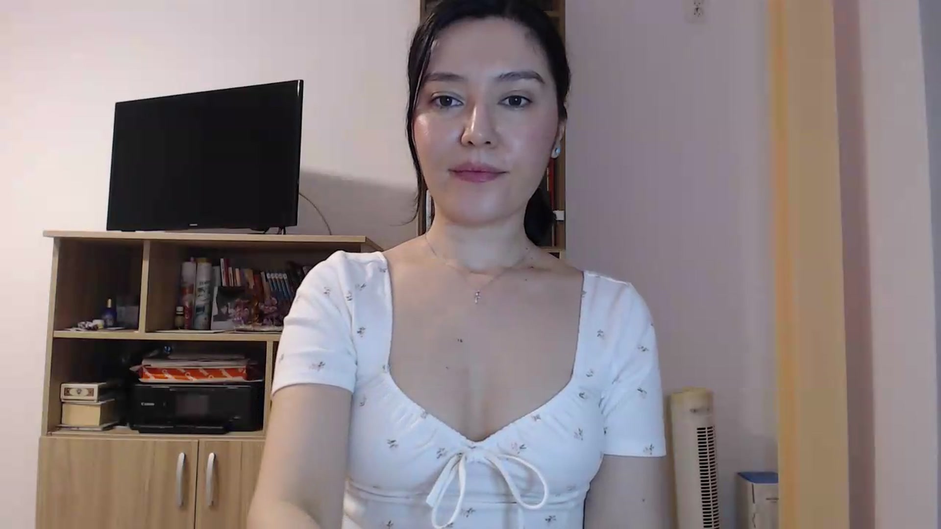 Gallery image thumbnail from SailorJupitr's myfreecams stream on, 05/09/2026, 19:09 image 5 of 20