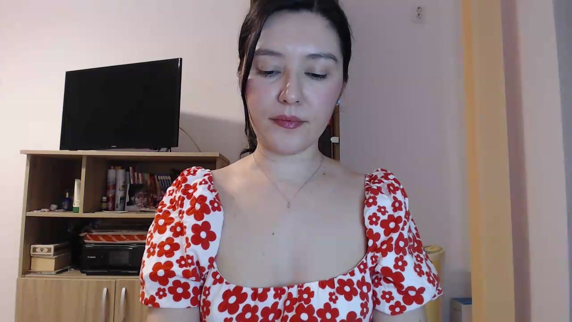 Gallery image thumbnail from SailorJupitr's myfreecams stream on, 05/19/2026, 19:48 image 2 of 20