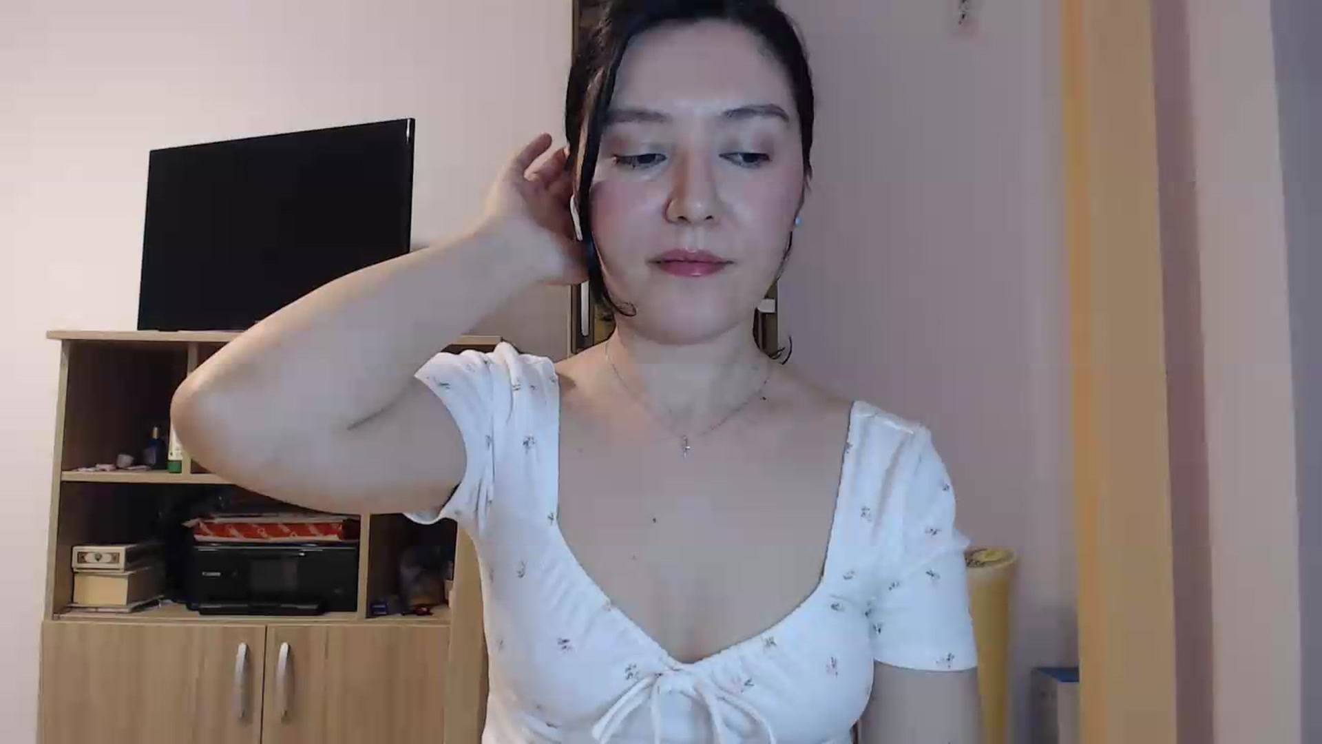 Gallery image thumbnail from SailorJupitr's myfreecams stream on, 05/22/2026, 19:41 image 9 of 20