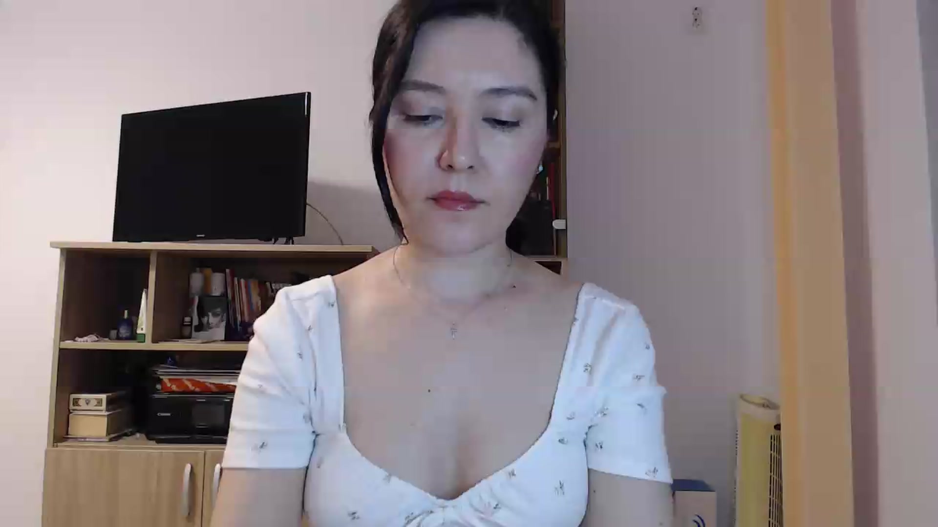 Gallery image thumbnail from SailorJupitr's myfreecams stream on, 06/04/2026, 20:12 image 2 of 20