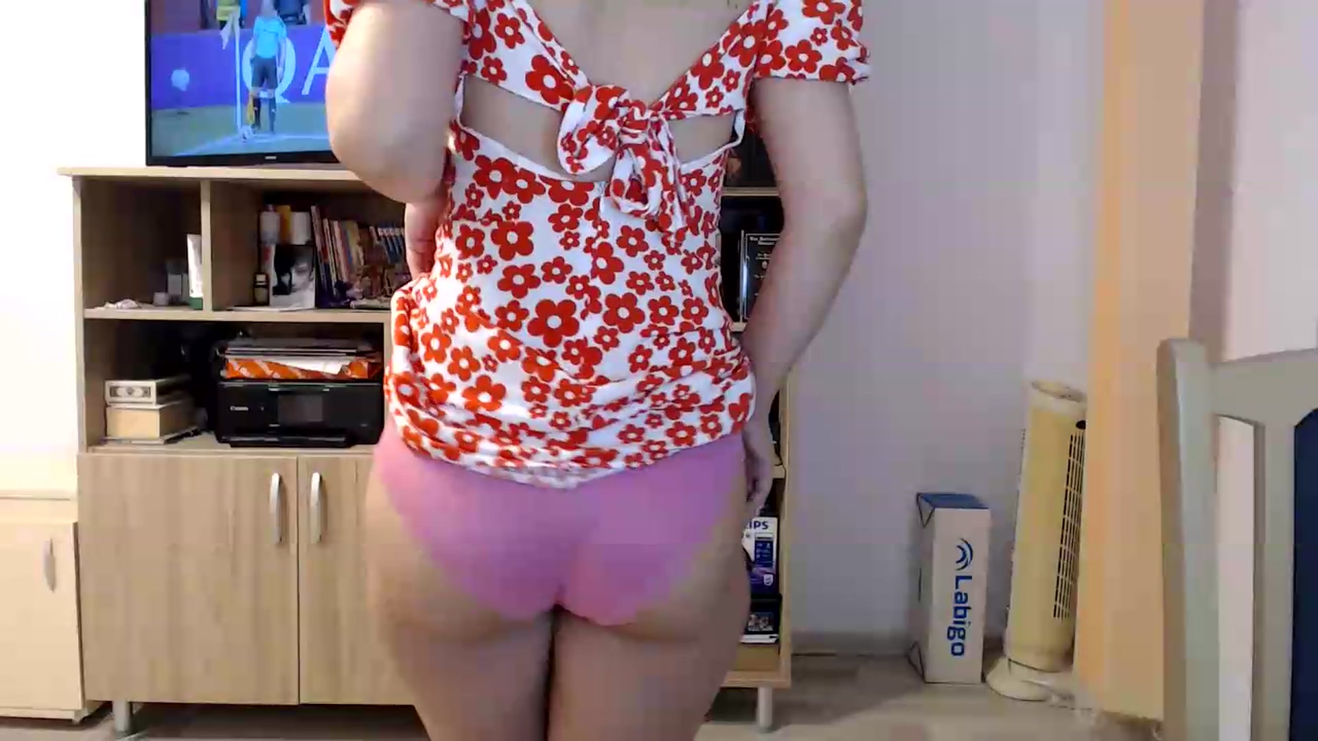 Gallery image thumbnail from SailorJupitr's myfreecams stream on, 06/12/2026, 20:35 image 7 of 20