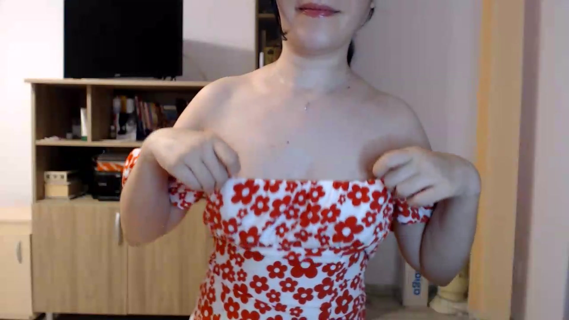 Gallery image thumbnail from SailorJupitr's myfreecams stream on, 06/12/2026, 20:35 image 10 of 20