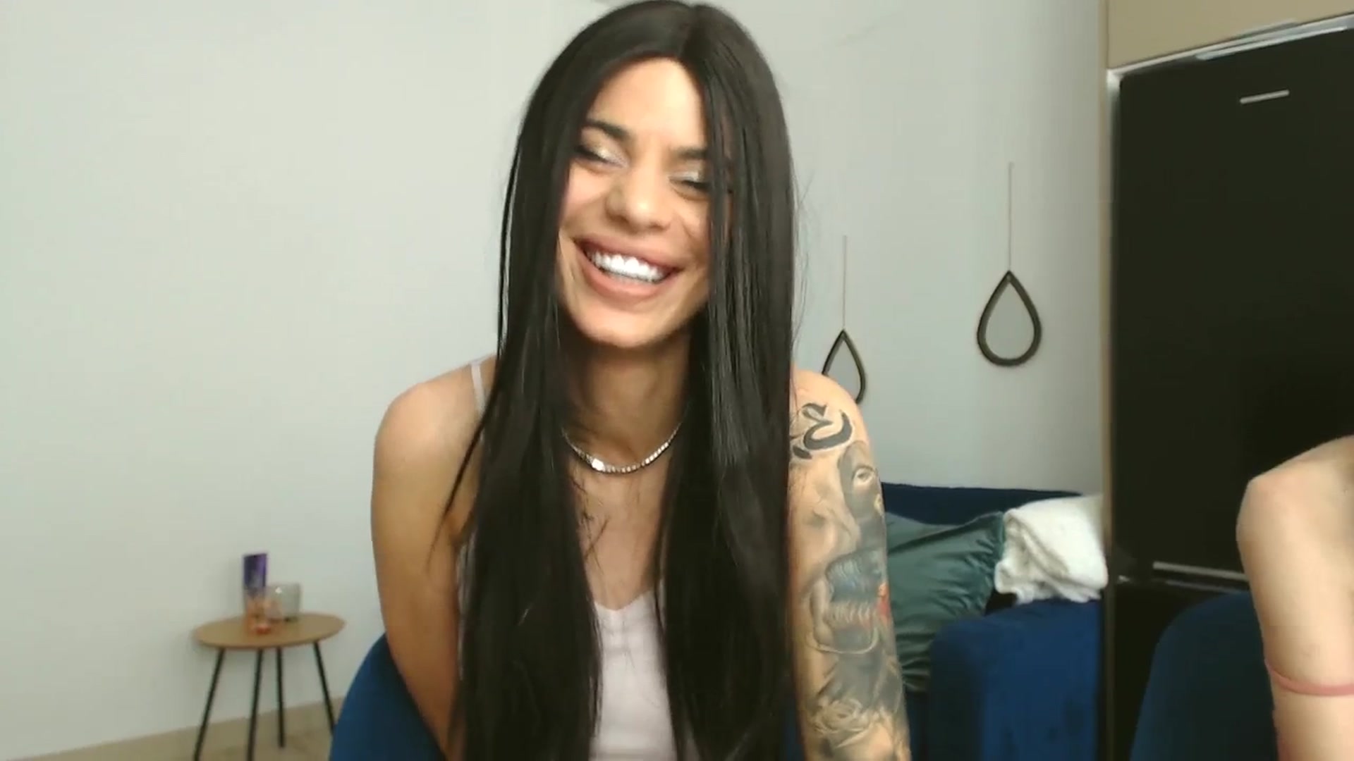 Gallery image thumbnail from SaintAless's myfreecams stream on, 08/27/2023, 08:14 image 16 of 20