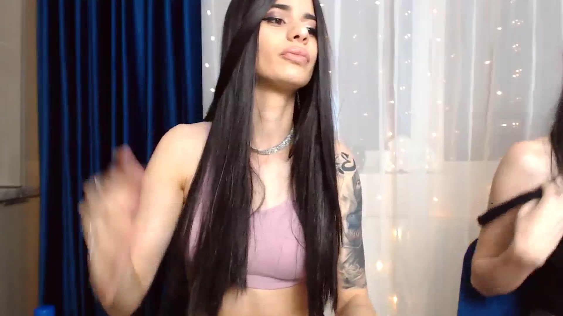 Gallery image thumbnail from SaintAless's myfreecams stream on, 09/18/2023, 02:57 image 6 of 20