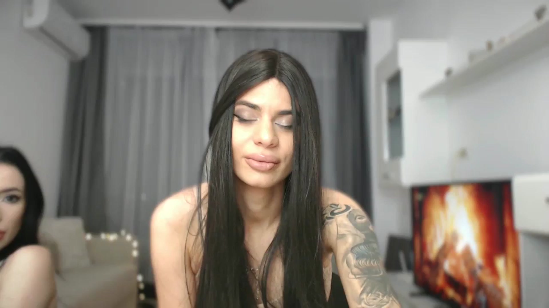 Gallery image thumbnail from SaintAless's myfreecams stream on, 10/17/2023, 03:46 image 13 of 20