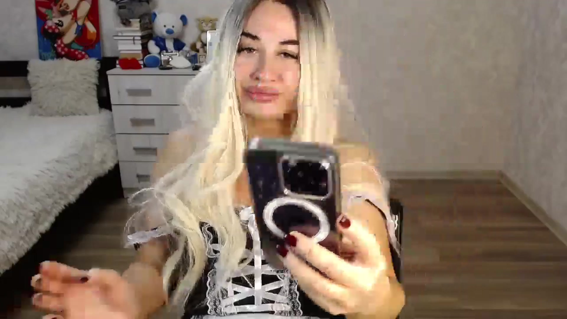 Gallery image thumbnail from SaintNicole's myfreecams stream on, 06/05/2024, 19:56 image 5 of 20