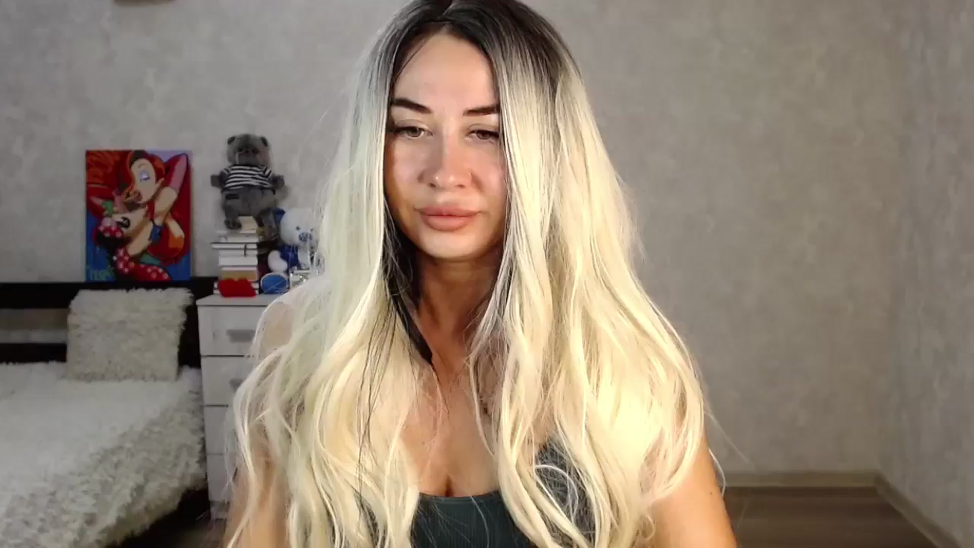 Gallery image thumbnail from SaintNicole's myfreecams stream on, 06/07/2024, 21:36 image 13 of 20