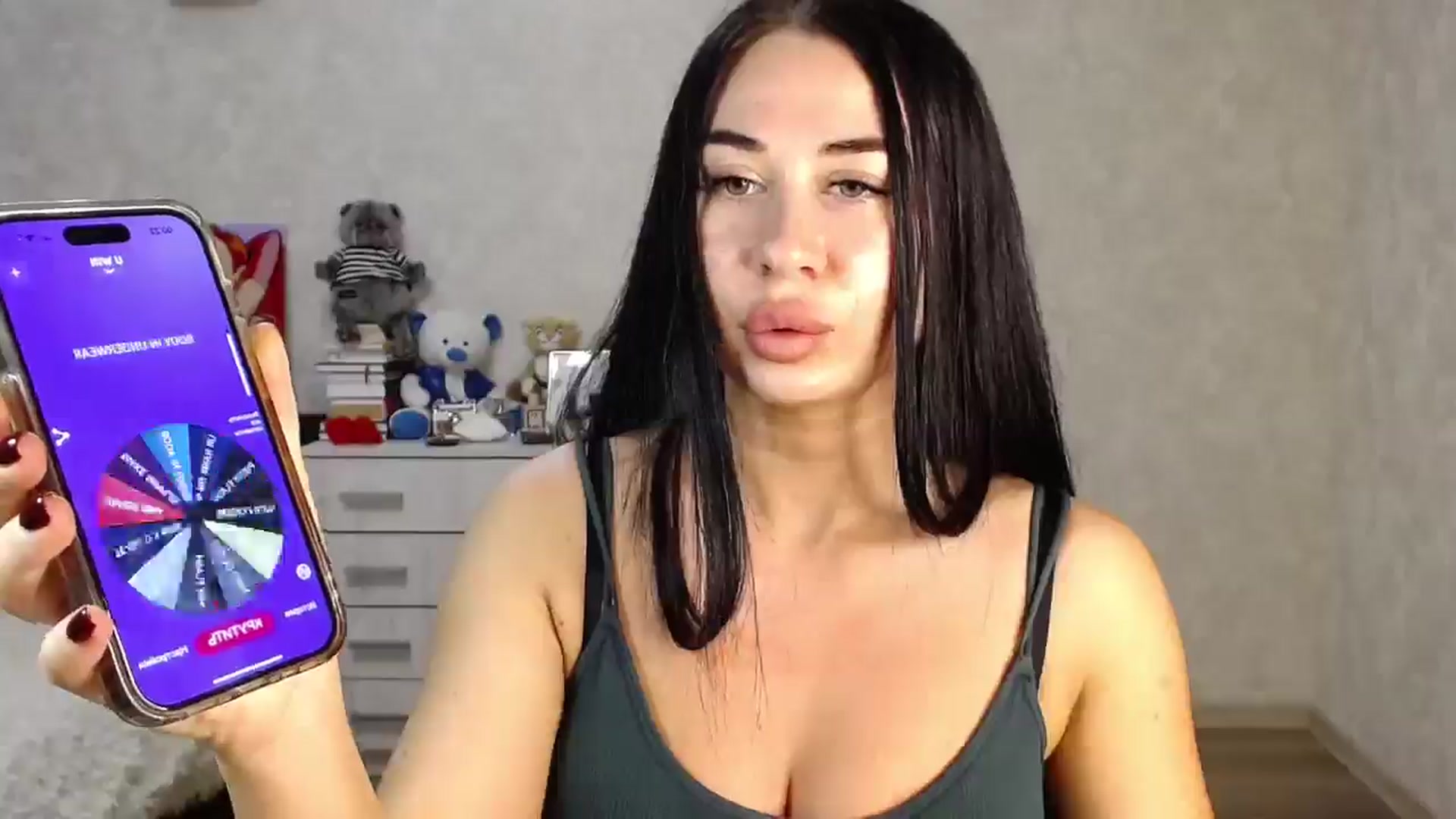Gallery image thumbnail from SaintNicole's myfreecams stream on, 06/07/2024, 21:36 image 18 of 20