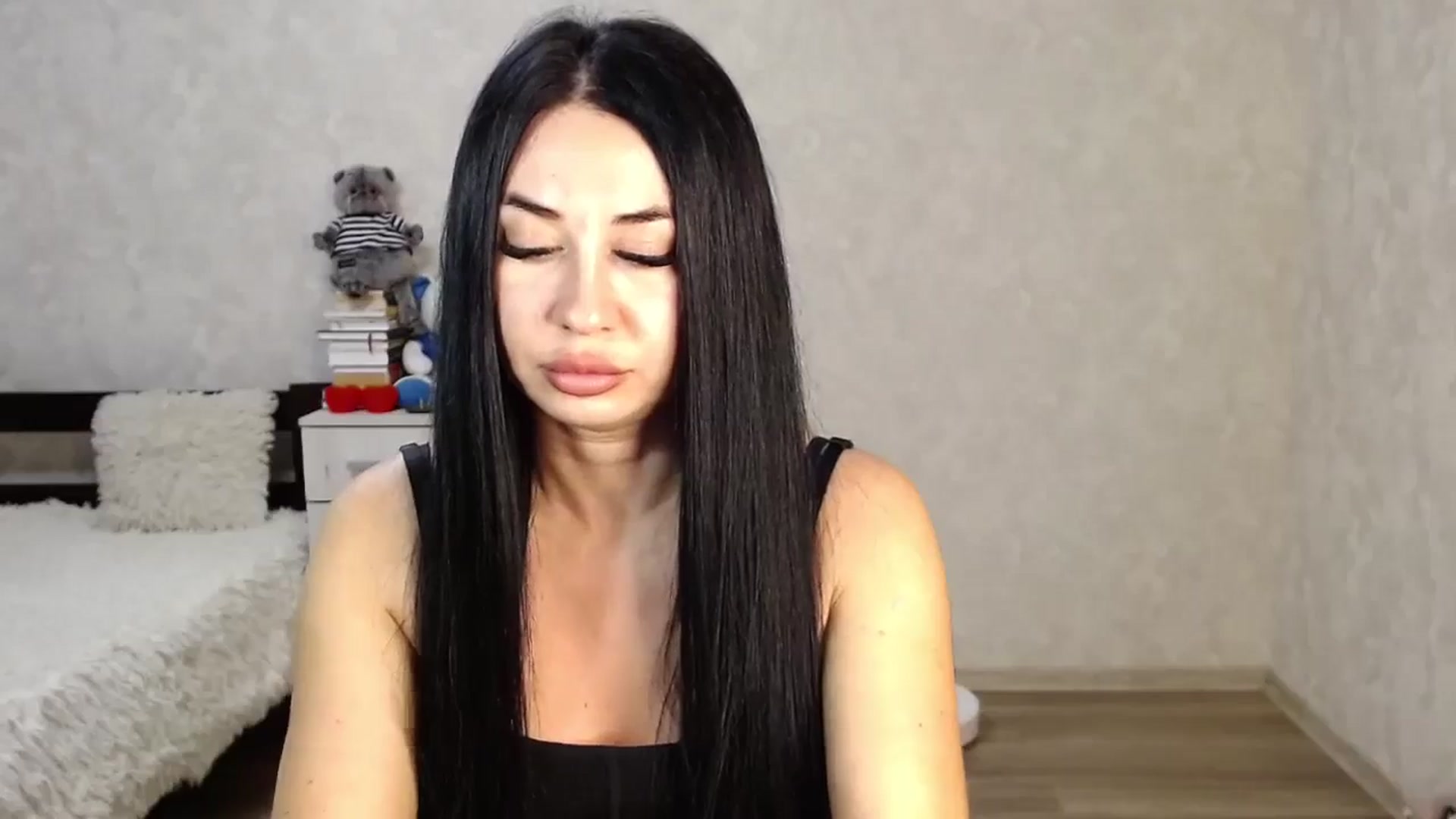 Gallery image thumbnail from SaintNicole's myfreecams stream on, 06/16/2024, 23:54 image 16 of 20