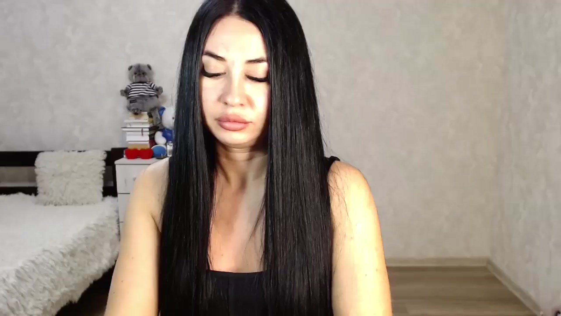 Gallery image thumbnail from SaintNicole's myfreecams stream on, 06/16/2024, 23:54 image 6 of 20