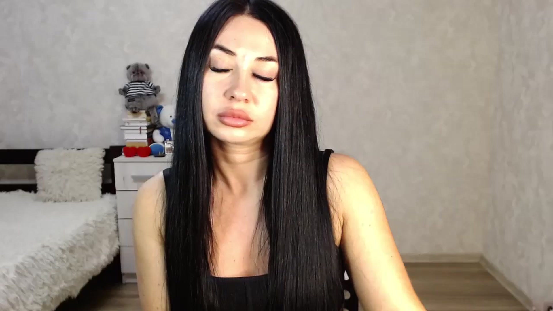 Gallery image thumbnail from SaintNicole's myfreecams stream on, 06/16/2024, 23:54 image 9 of 20