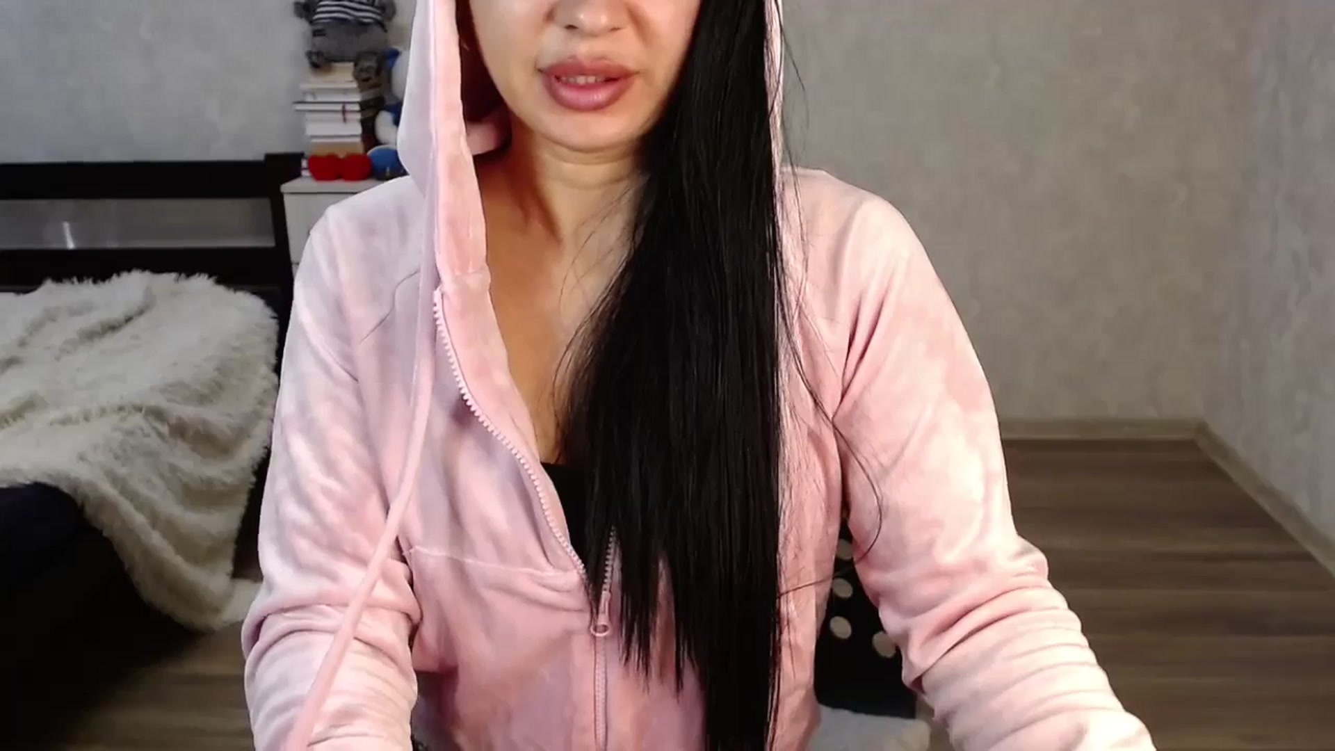 Gallery image thumbnail from SaintNicole's myfreecams stream on, 06/29/2024, 15:03 image 6 of 20