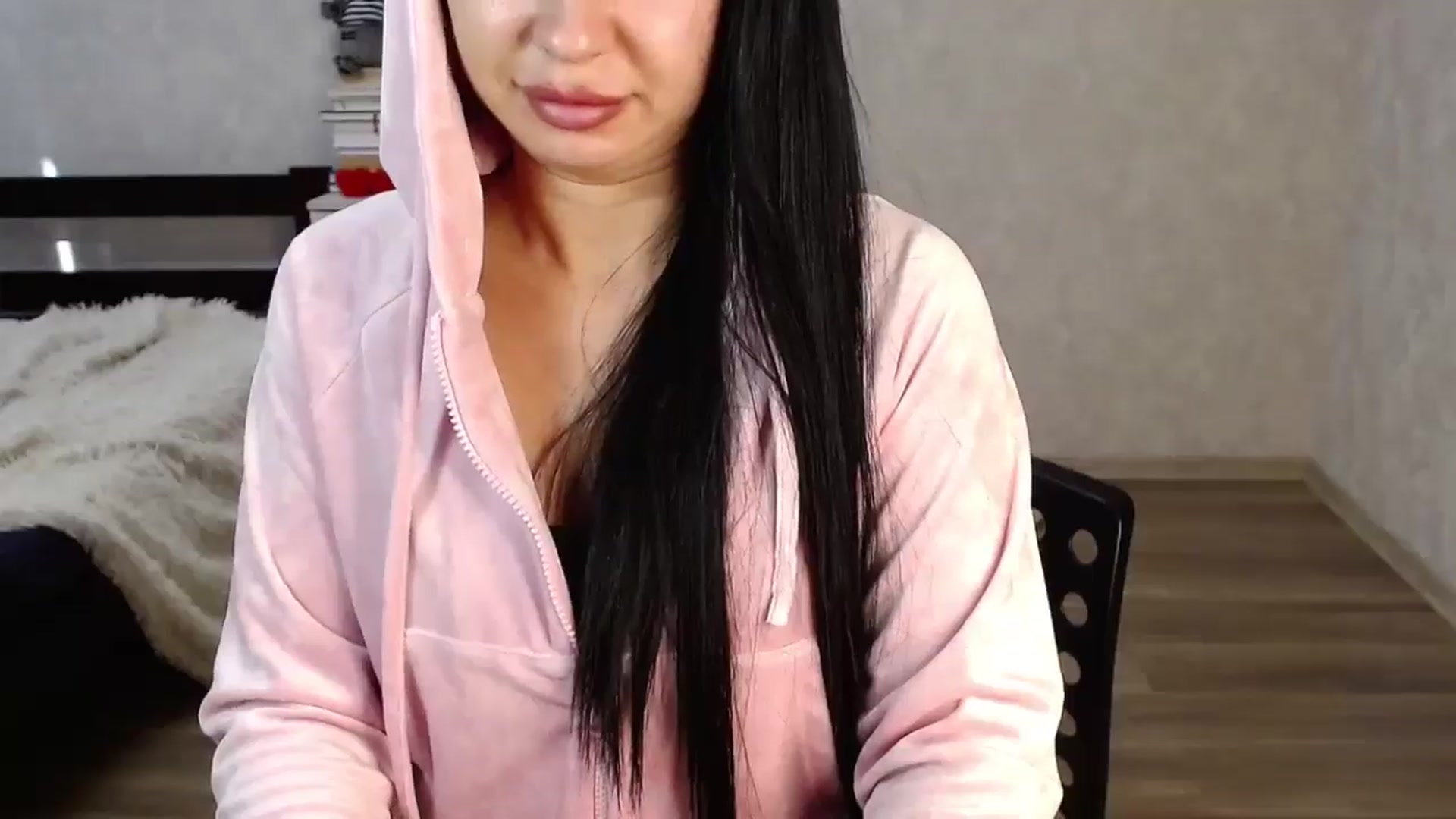 Gallery image thumbnail from SaintNicole's myfreecams stream on, 06/29/2024, 15:03 image 11 of 20