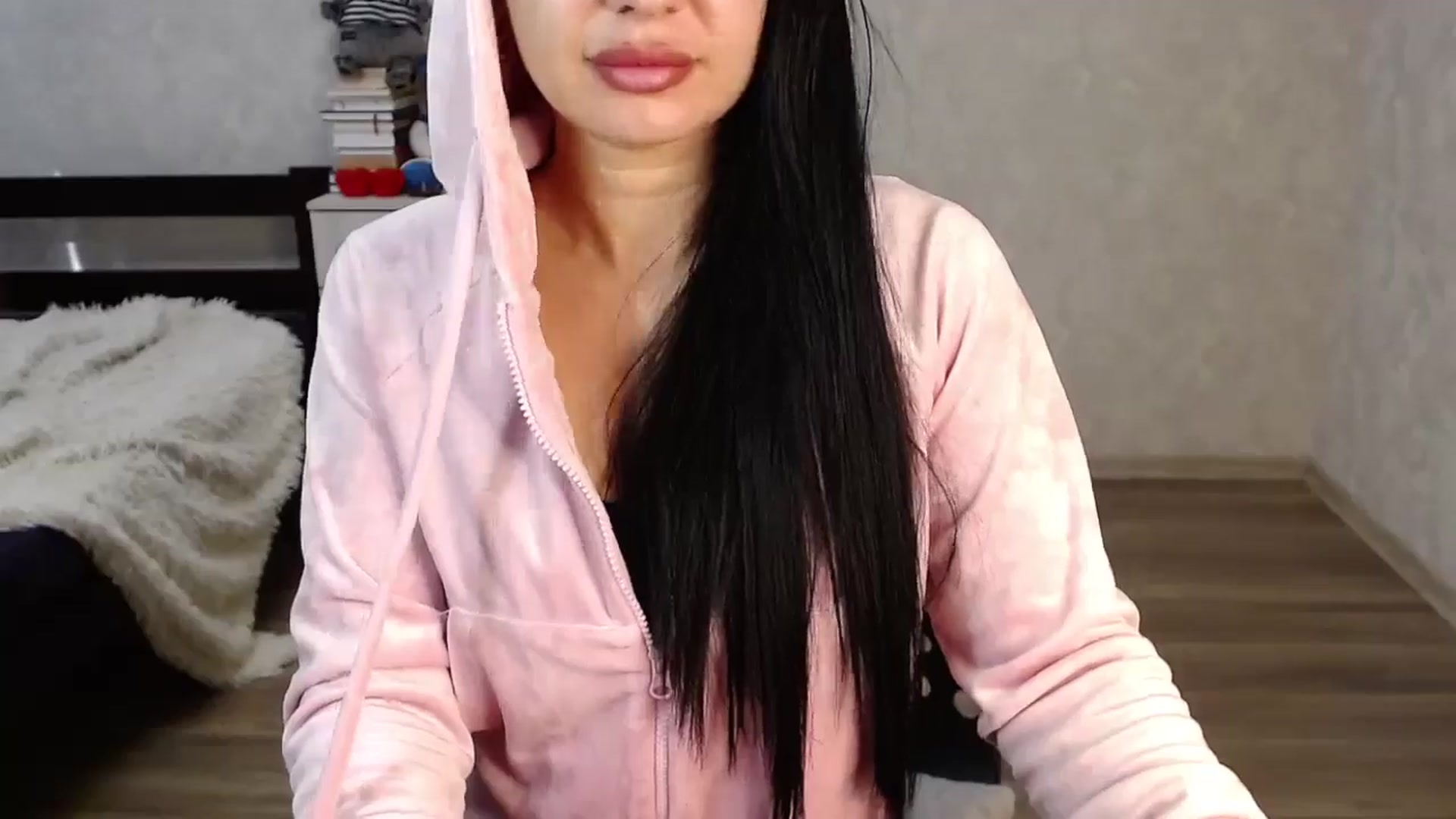 Gallery image thumbnail from SaintNicole's myfreecams stream on, 06/29/2024, 15:03 image 7 of 20