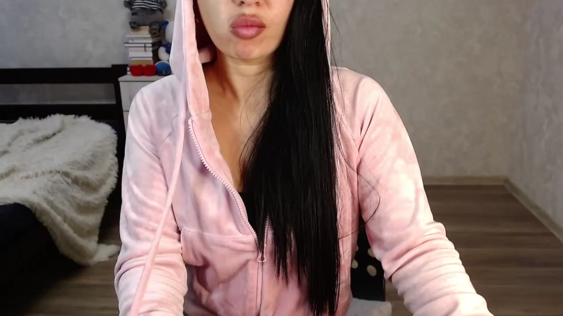 Gallery image thumbnail from SaintNicole's myfreecams stream on, 06/29/2024, 15:03 image 4 of 20