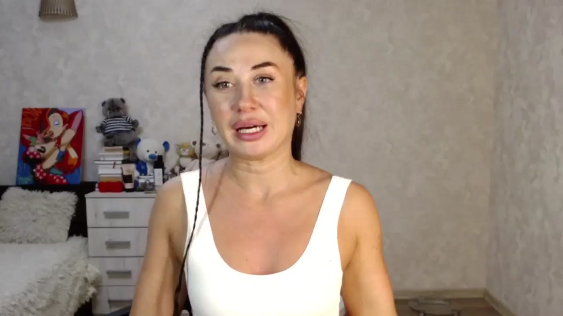 Gallery image thumbnail from SaintNicole's myfreecams stream on, 08/07/2024, 20:08 image 19 of 20