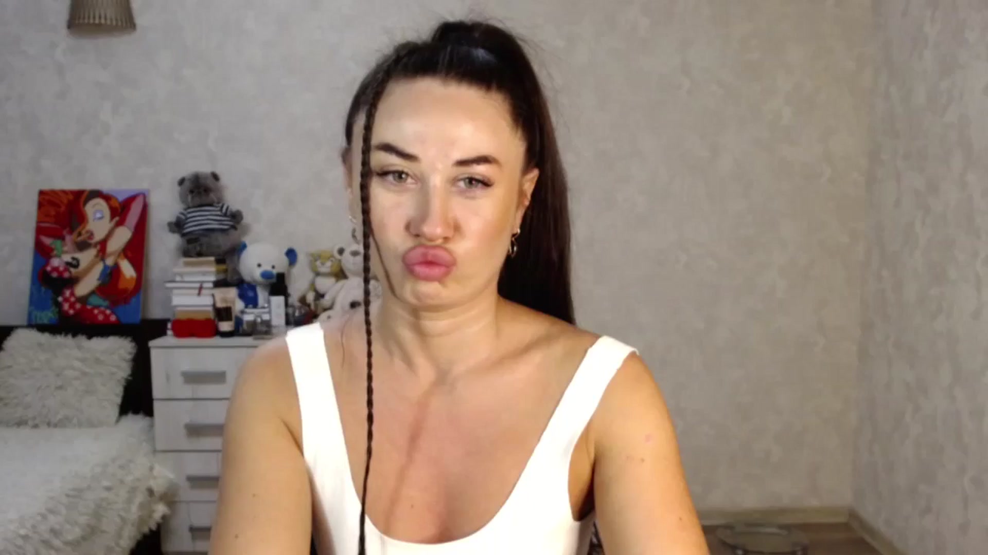 Gallery image thumbnail from SaintNicole's myfreecams stream on, 08/07/2024, 20:08 image 17 of 20