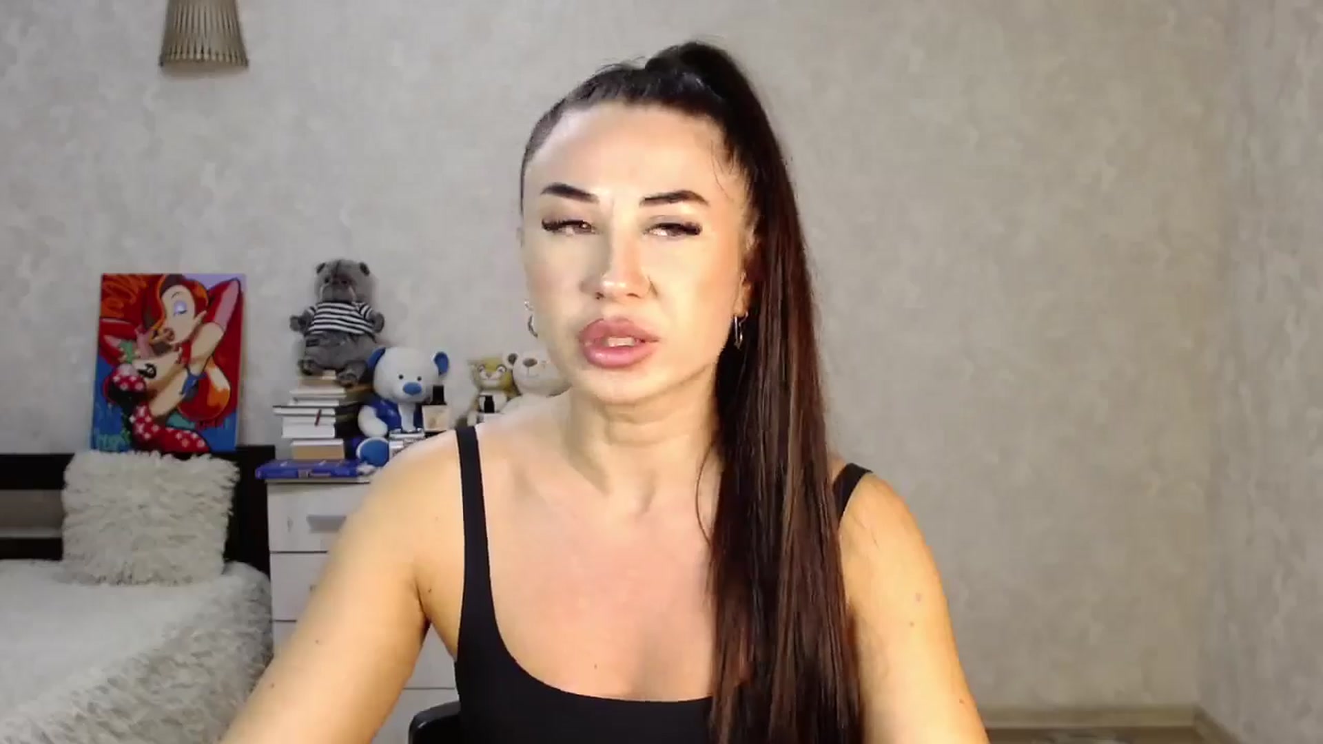 Gallery image thumbnail from SaintNicole's myfreecams stream on, 08/21/2024, 22:11 image 19 of 20