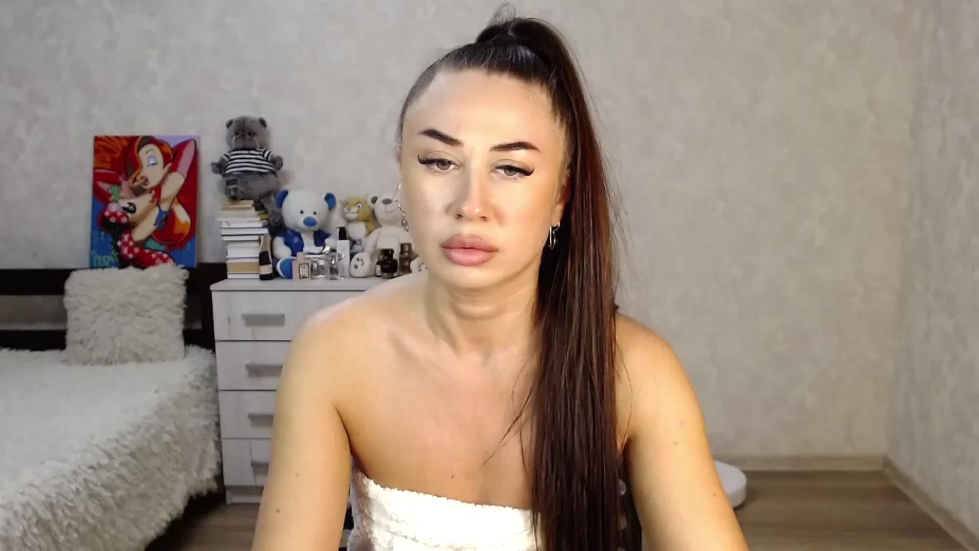 Gallery image thumbnail from SaintNicole's myfreecams stream on, 10/03/2024, 18:31 image 8 of 20