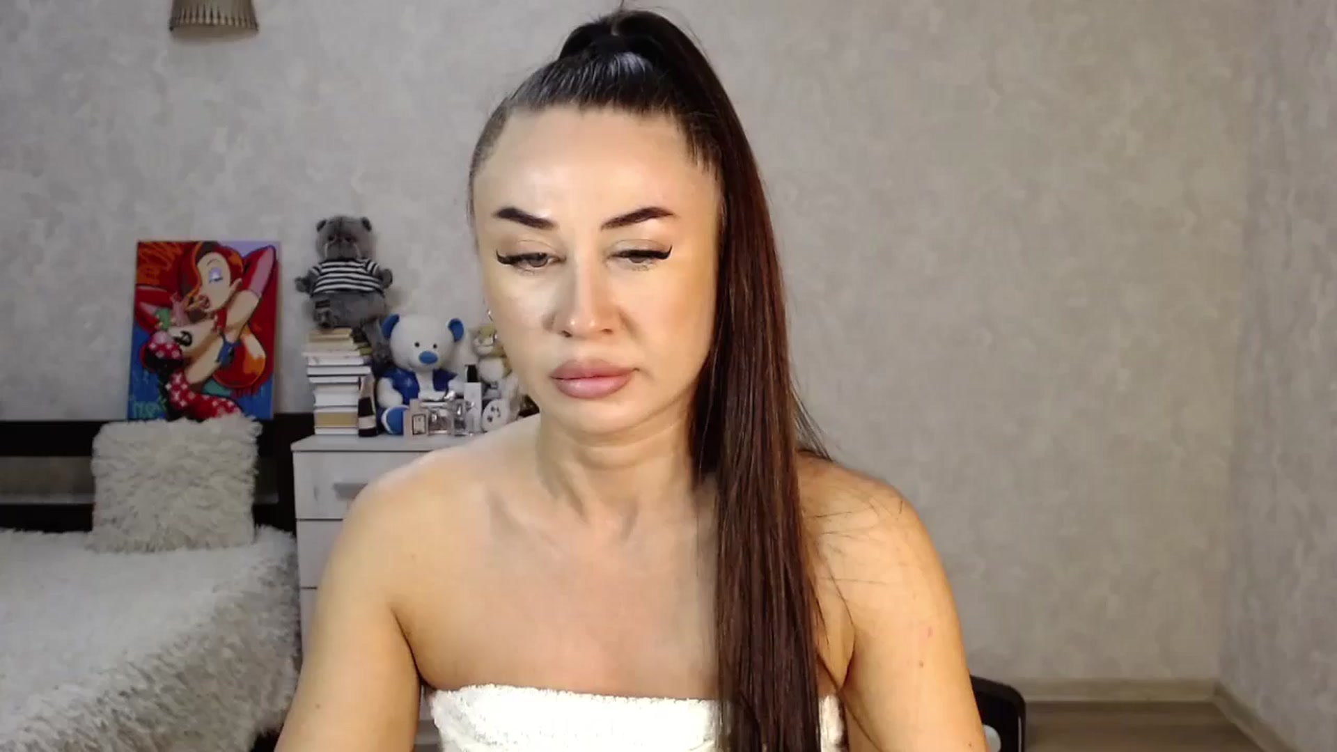 Gallery image thumbnail from SaintNicole's myfreecams stream on, 10/03/2024, 18:31 image 3 of 20