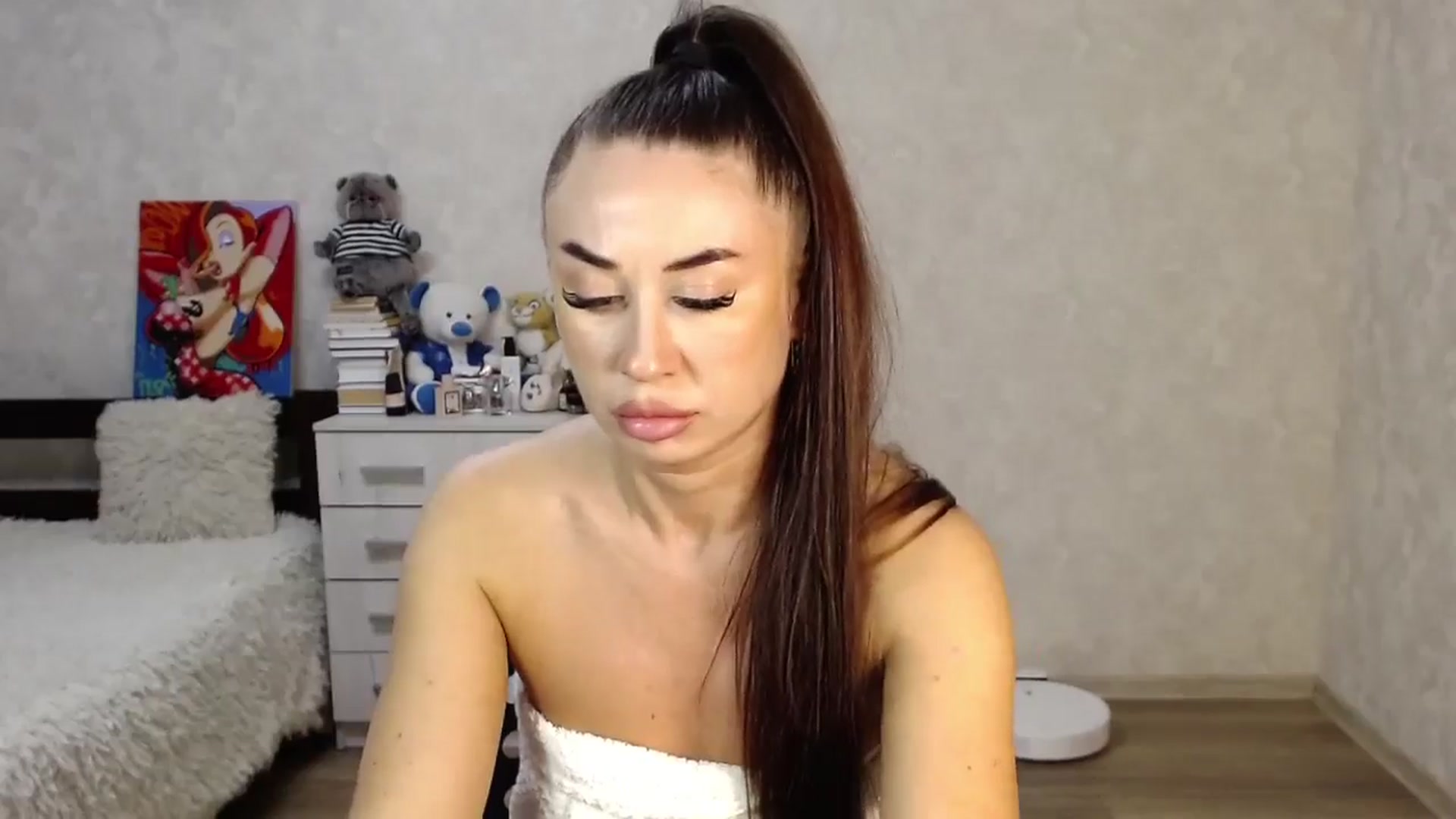 Gallery image thumbnail from SaintNicole's myfreecams stream on, 10/03/2024, 18:31 image 9 of 20