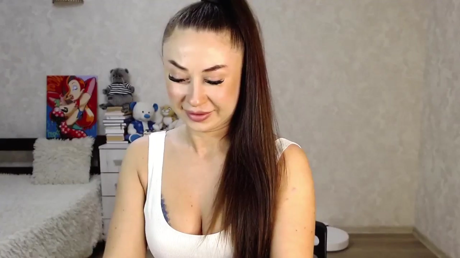 Gallery image thumbnail from SaintNicole's myfreecams stream on, 11/13/2024, 16:45 image 6 of 20