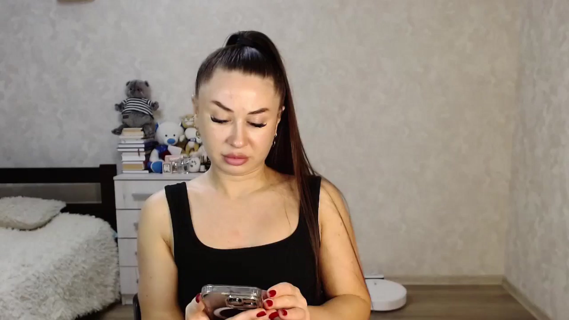 Gallery image thumbnail from SaintNicole's myfreecams stream on, 11/16/2024, 19:13 image 19 of 20