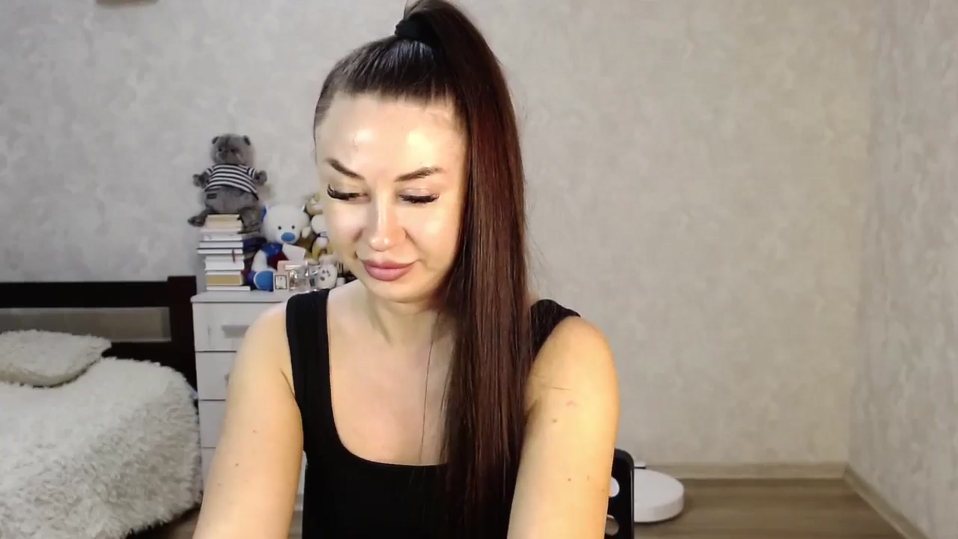Gallery image thumbnail from SaintNicole's myfreecams stream on, 11/16/2024, 20:18 image 12 of 20