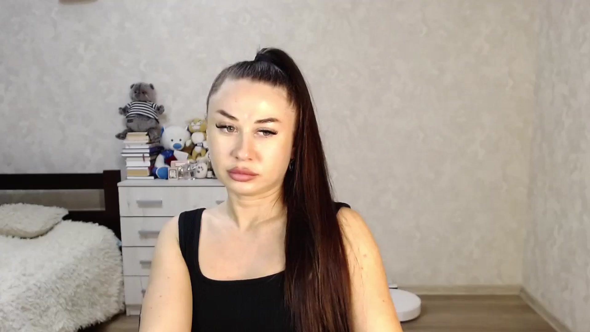 Gallery image thumbnail from SaintNicole's myfreecams stream on, 11/16/2024, 20:18 image 6 of 20