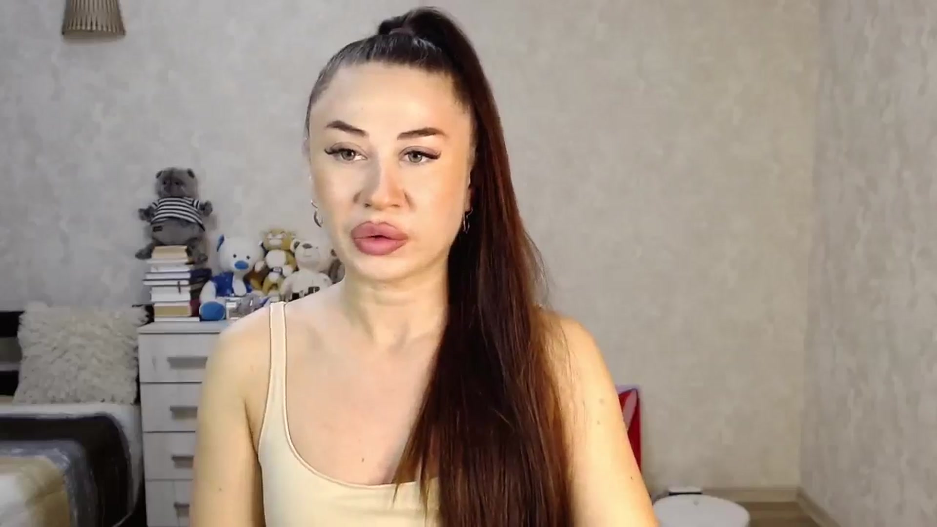 Gallery image thumbnail from SaintNicole's myfreecams stream on, 12/14/2024, 19:40 image 5 of 20