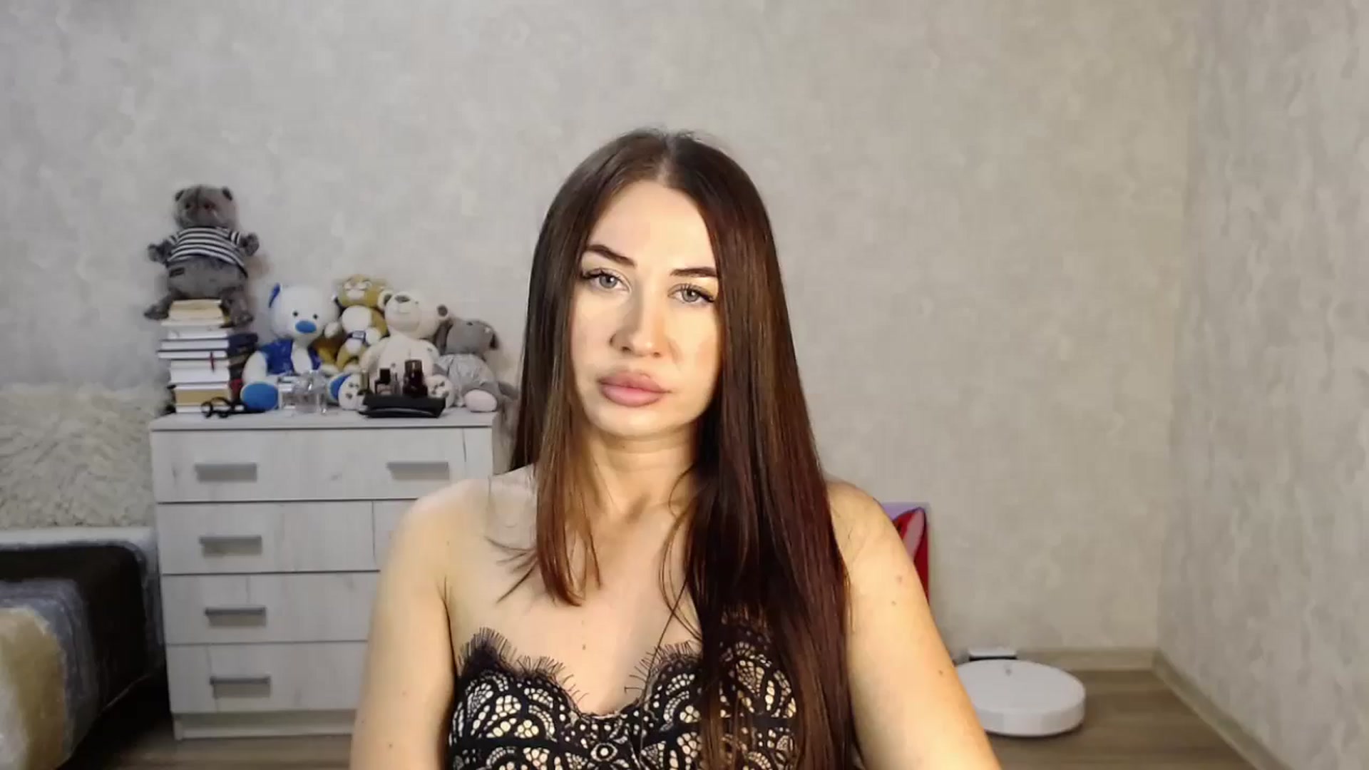 Gallery image thumbnail from SaintNicole's myfreecams stream on, 12/16/2024, 22:19 image 3 of 20