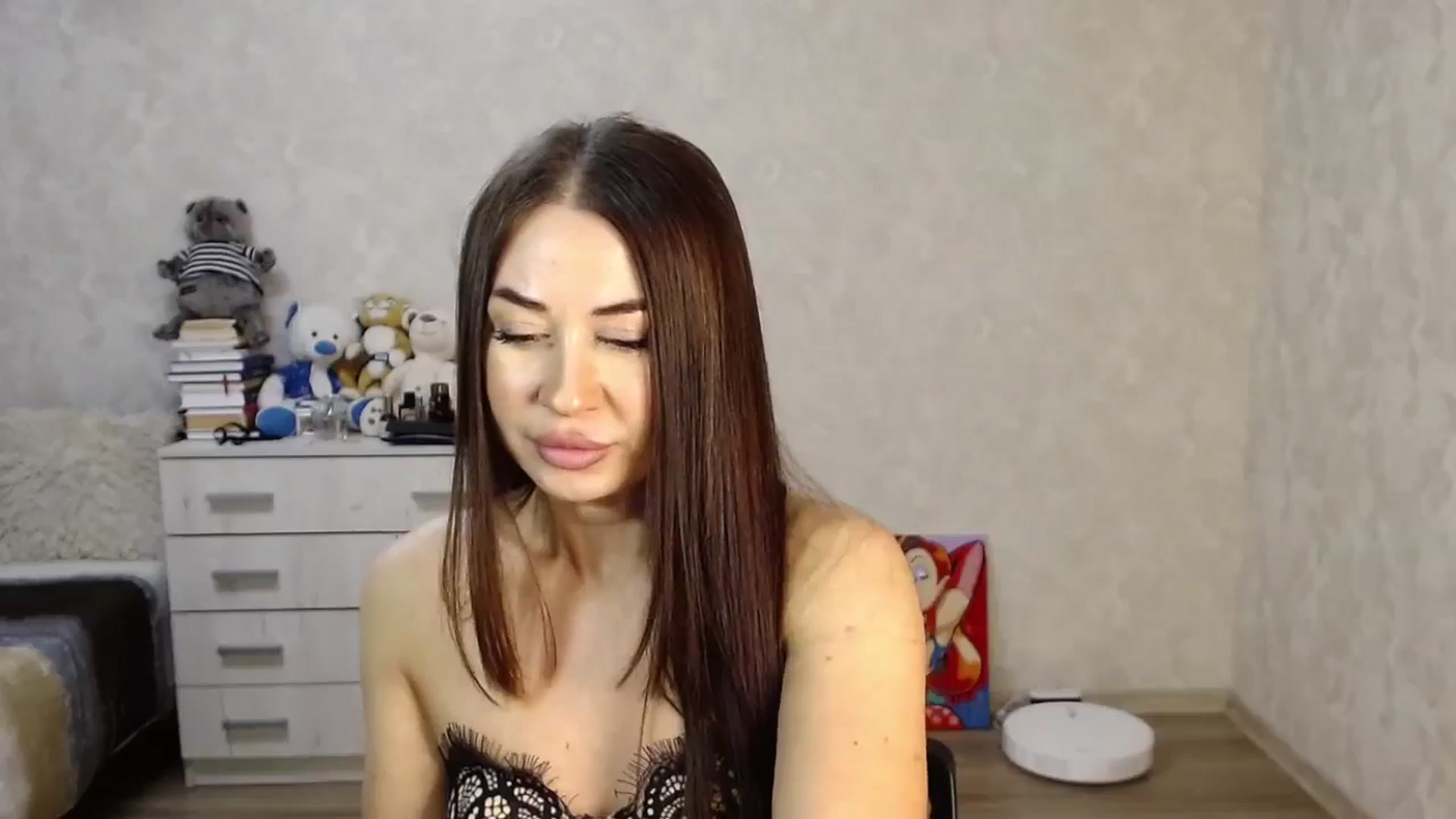 Gallery image thumbnail from SaintNicole's myfreecams stream on, 12/16/2024, 22:19 image 2 of 20
