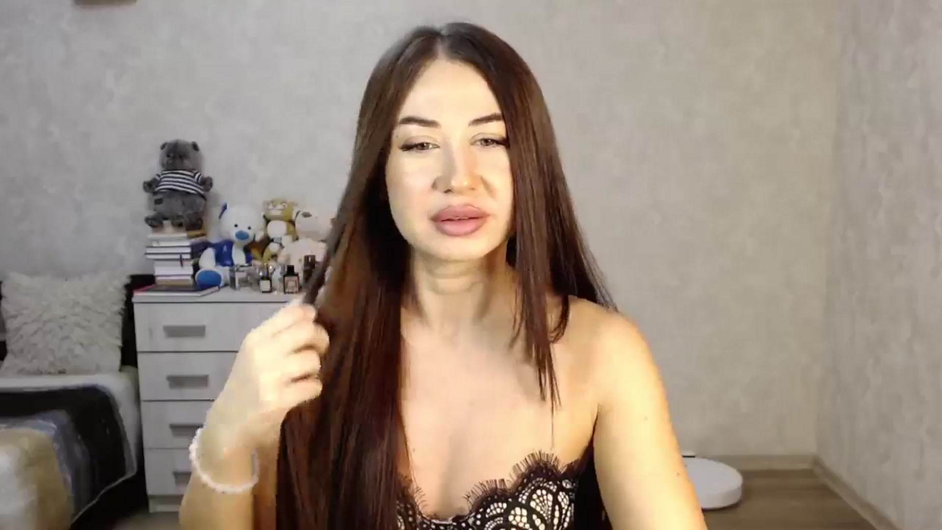 Gallery image thumbnail from SaintNicole's myfreecams stream on, 01/15/2025, 20:37 image 3 of 20