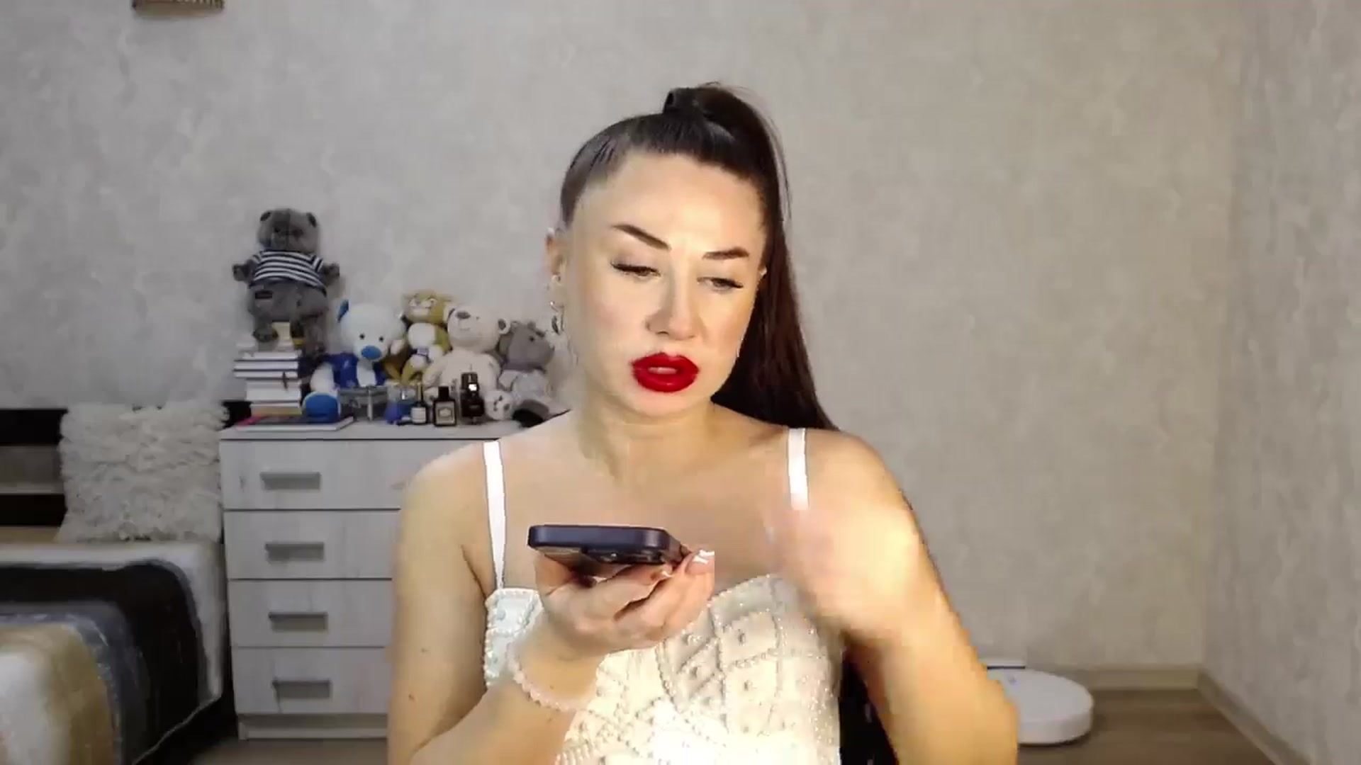 Gallery image thumbnail from SaintNicole's myfreecams stream on, 02/01/2025, 19:20 image 16 of 20