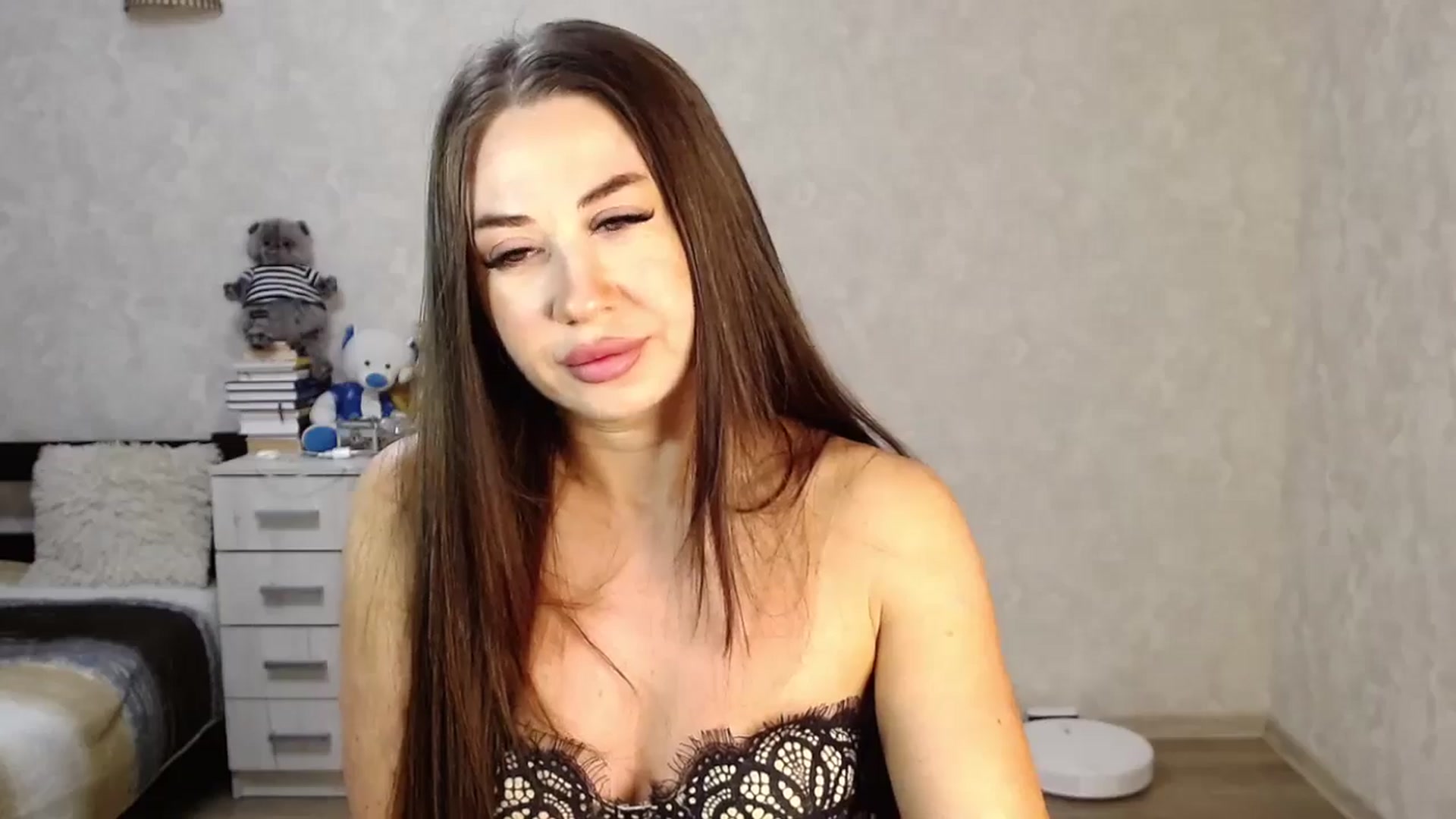 Gallery image thumbnail from SaintNicole's myfreecams stream on, 02/17/2025, 20:27 image 8 of 20