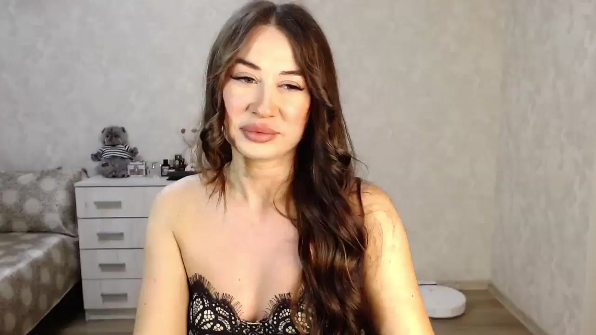 Gallery image thumbnail from SaintNicole's myfreecams stream on, 03/19/2025, 18:41 image 7 of 20