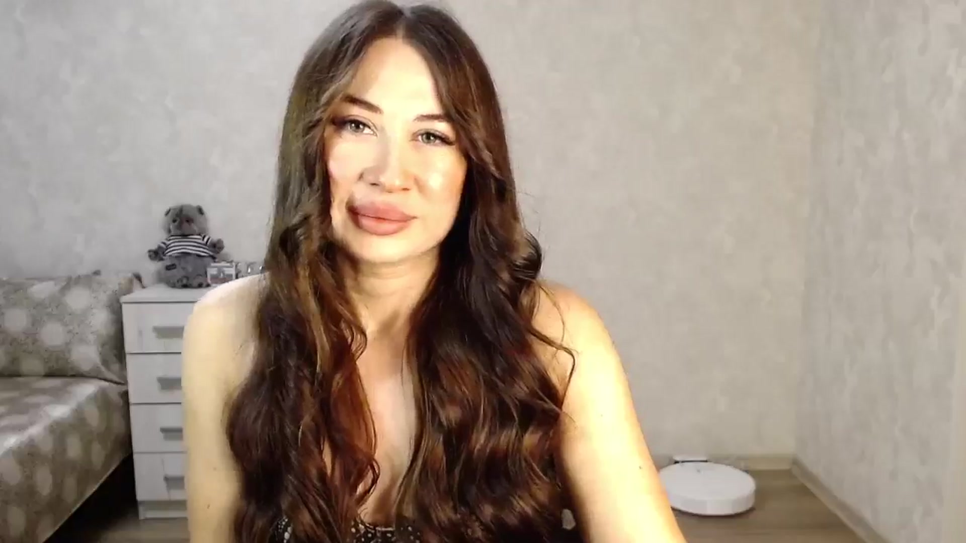 Gallery image thumbnail from SaintNicole's myfreecams stream on, 03/19/2025, 18:41 image 16 of 20