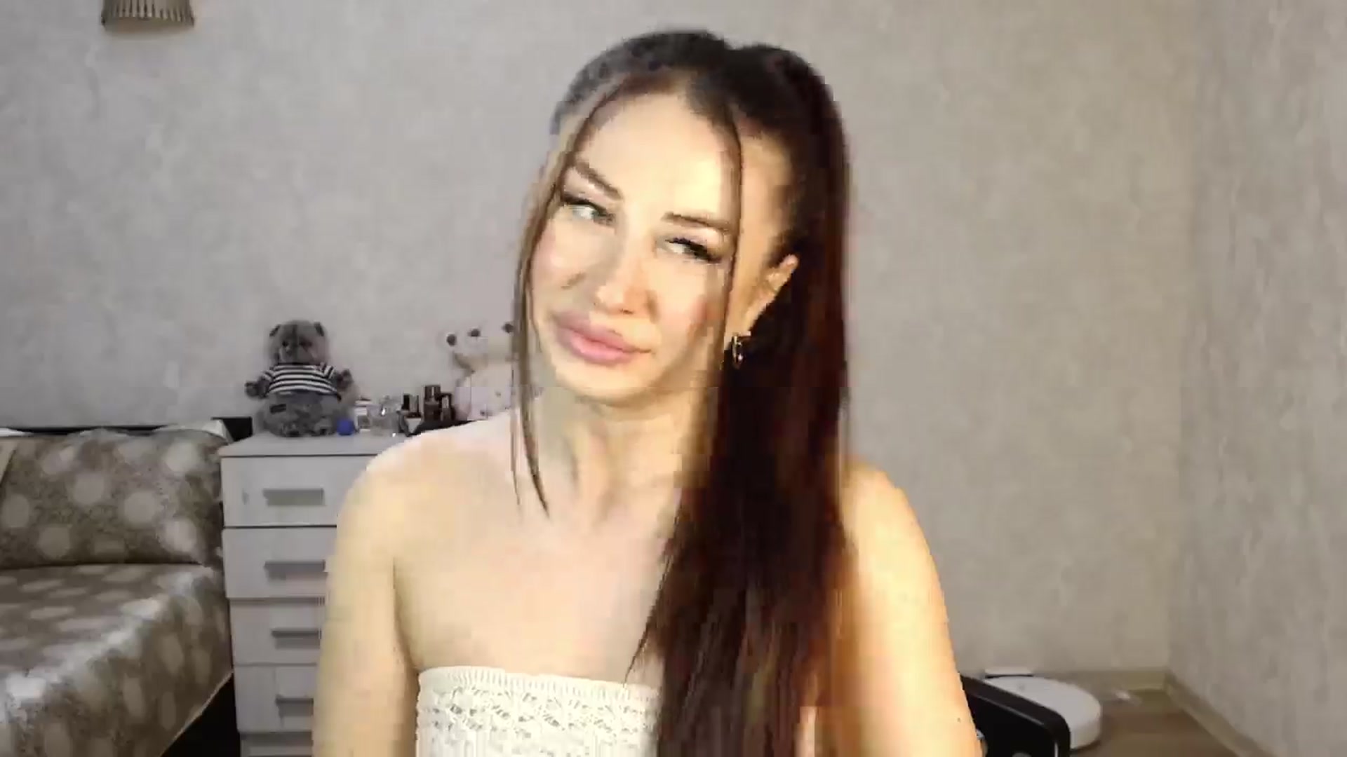 Gallery image thumbnail from SaintNicole's myfreecams stream on, 04/02/2025, 21:48 image 13 of 20