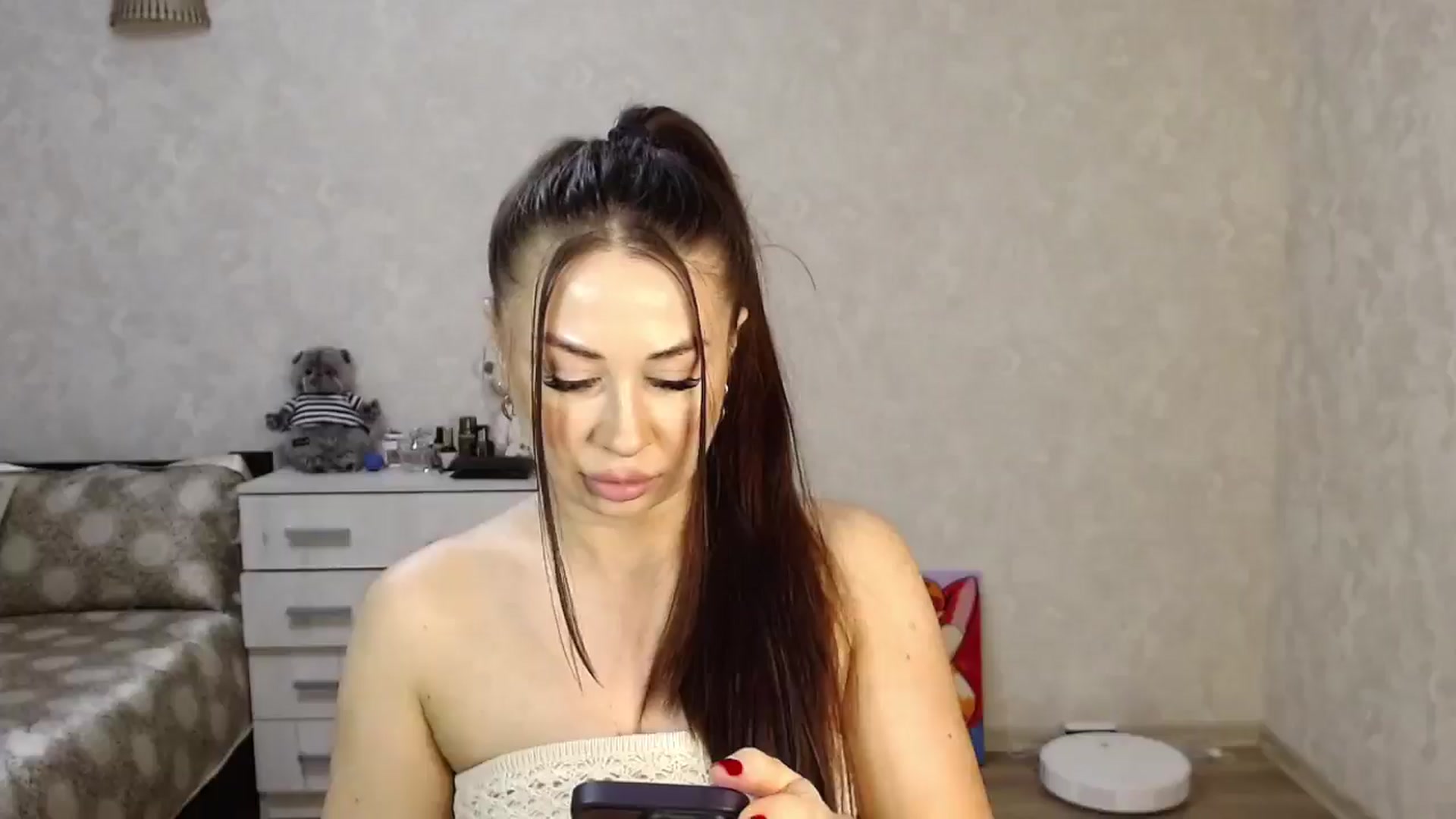 Gallery image thumbnail from SaintNicole's myfreecams stream on, 04/02/2025, 21:48 image 17 of 20
