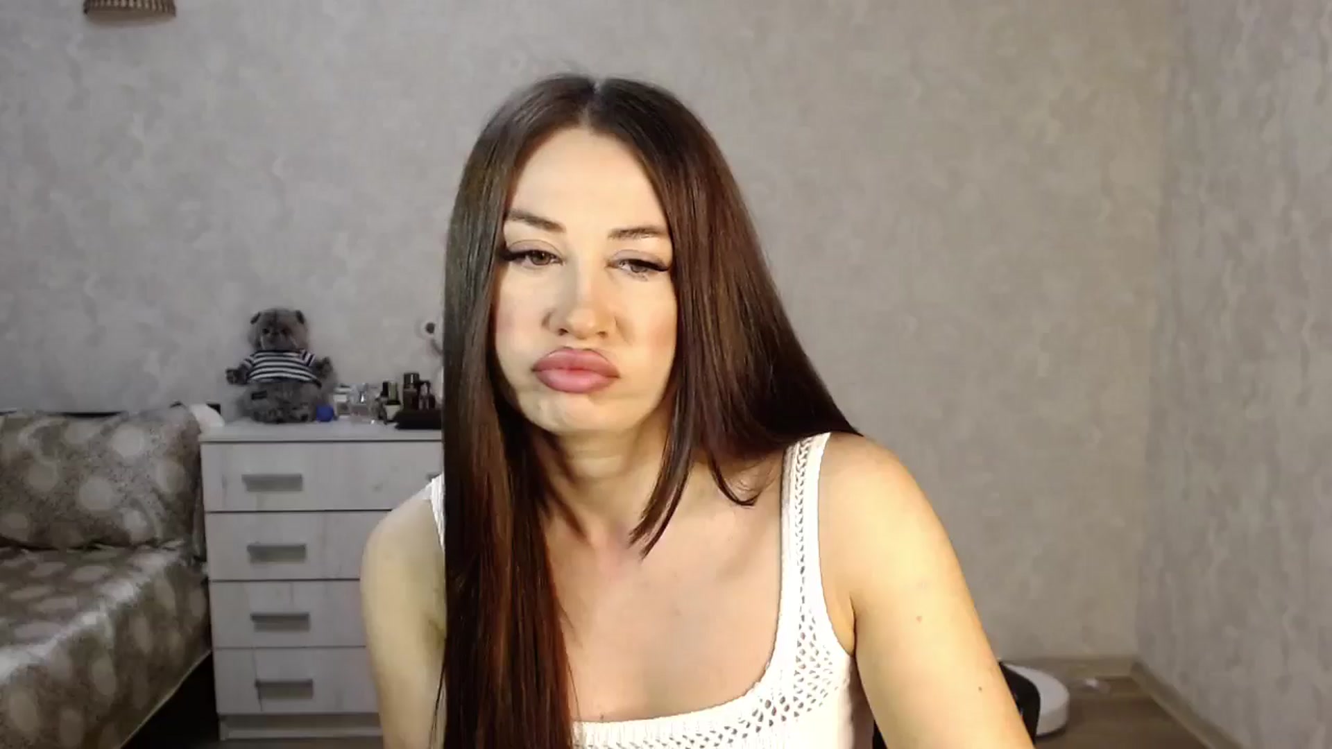 Gallery image thumbnail from SaintNicole's myfreecams stream on, 04/04/2025, 18:44 image 19 of 20