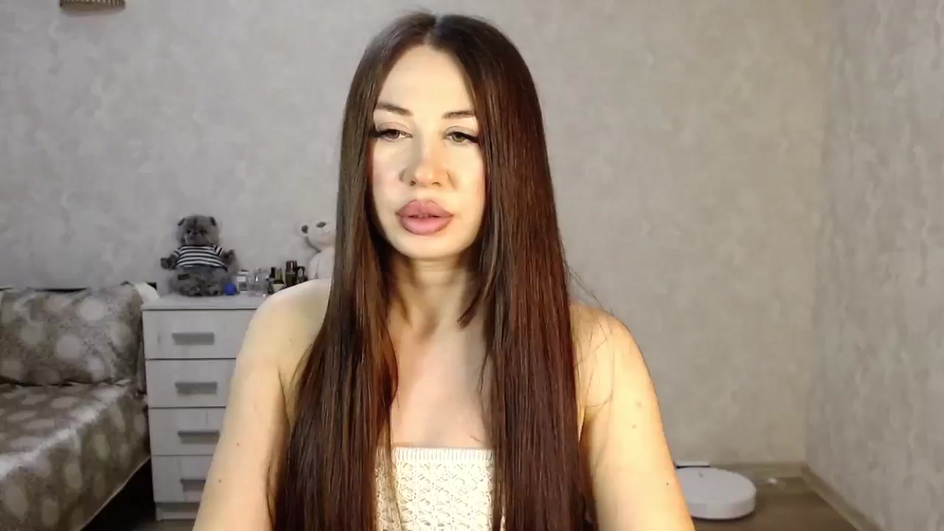 Gallery image thumbnail from SaintNicole's myfreecams stream on, 04/04/2025, 20:19 image 6 of 20