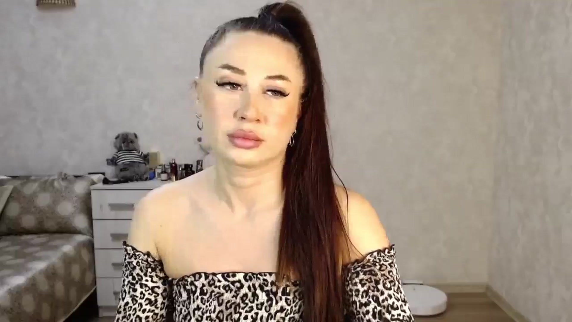 Gallery image thumbnail from SaintNicole's myfreecams stream on, 04/15/2025, 21:34 image 13 of 20